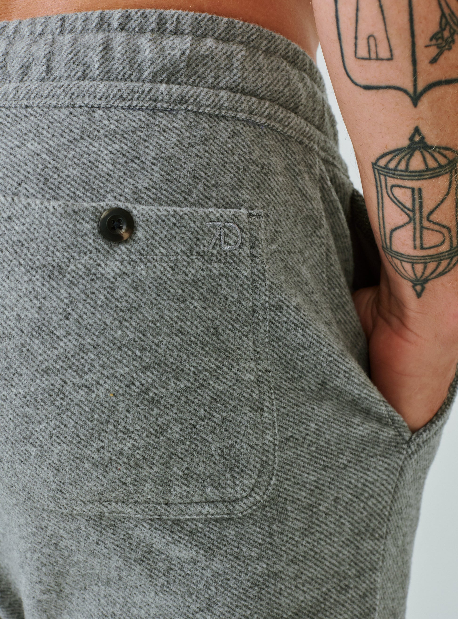 grey-1009