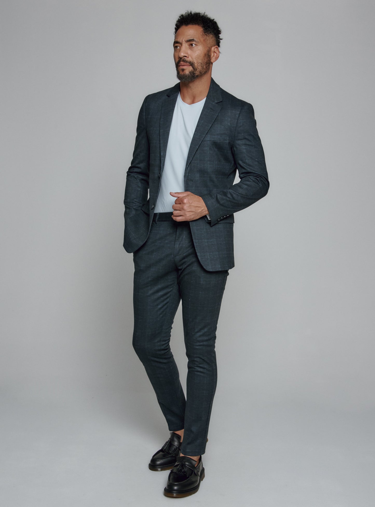 navy-9077