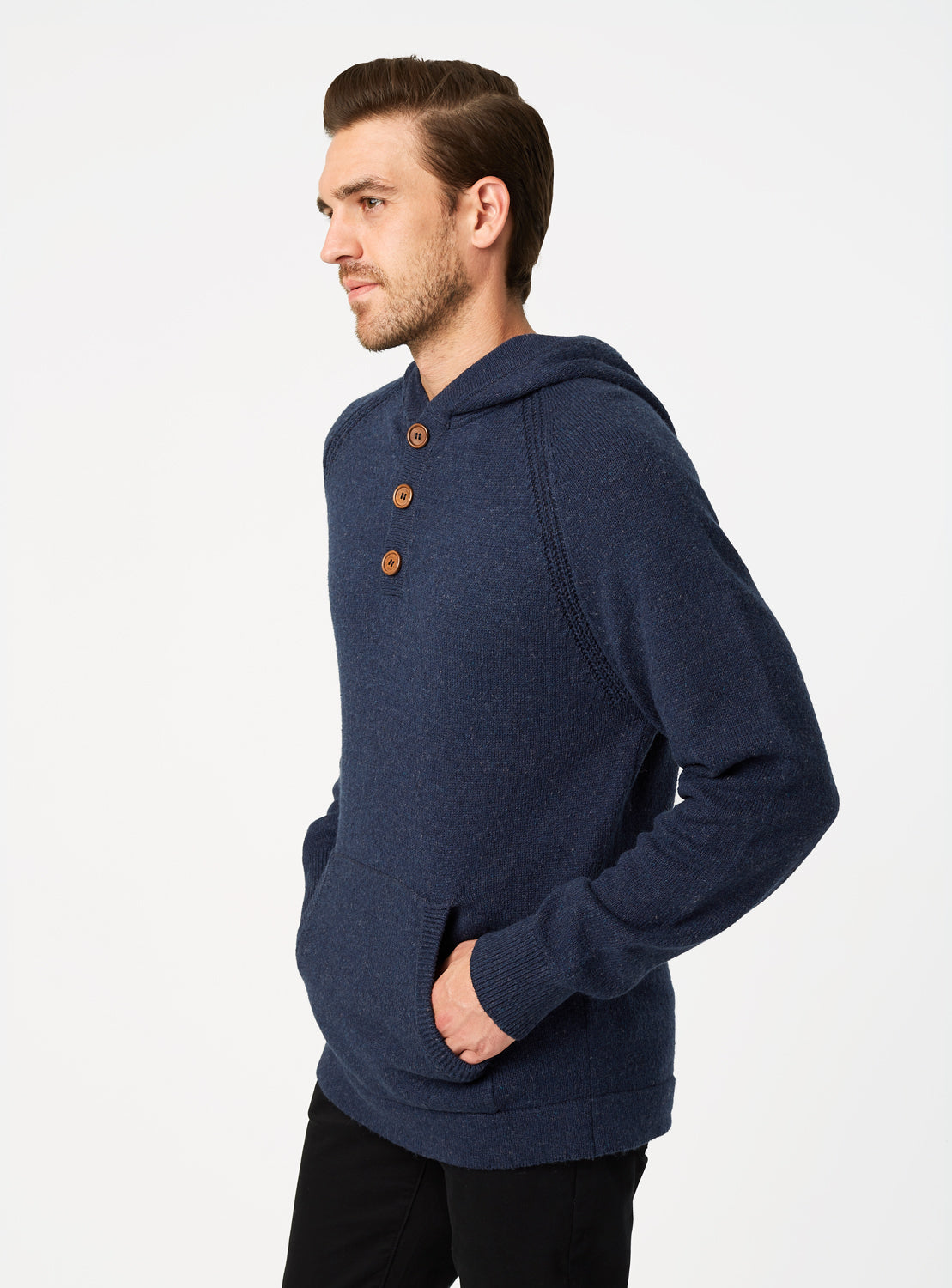 navy-8600
