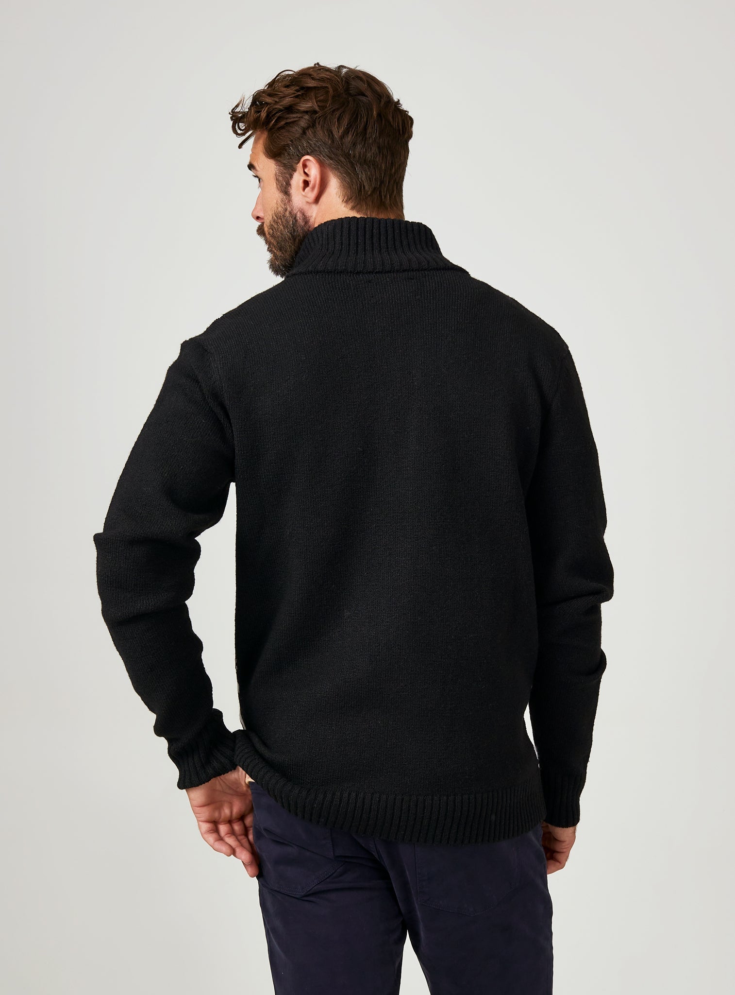 black-8699
