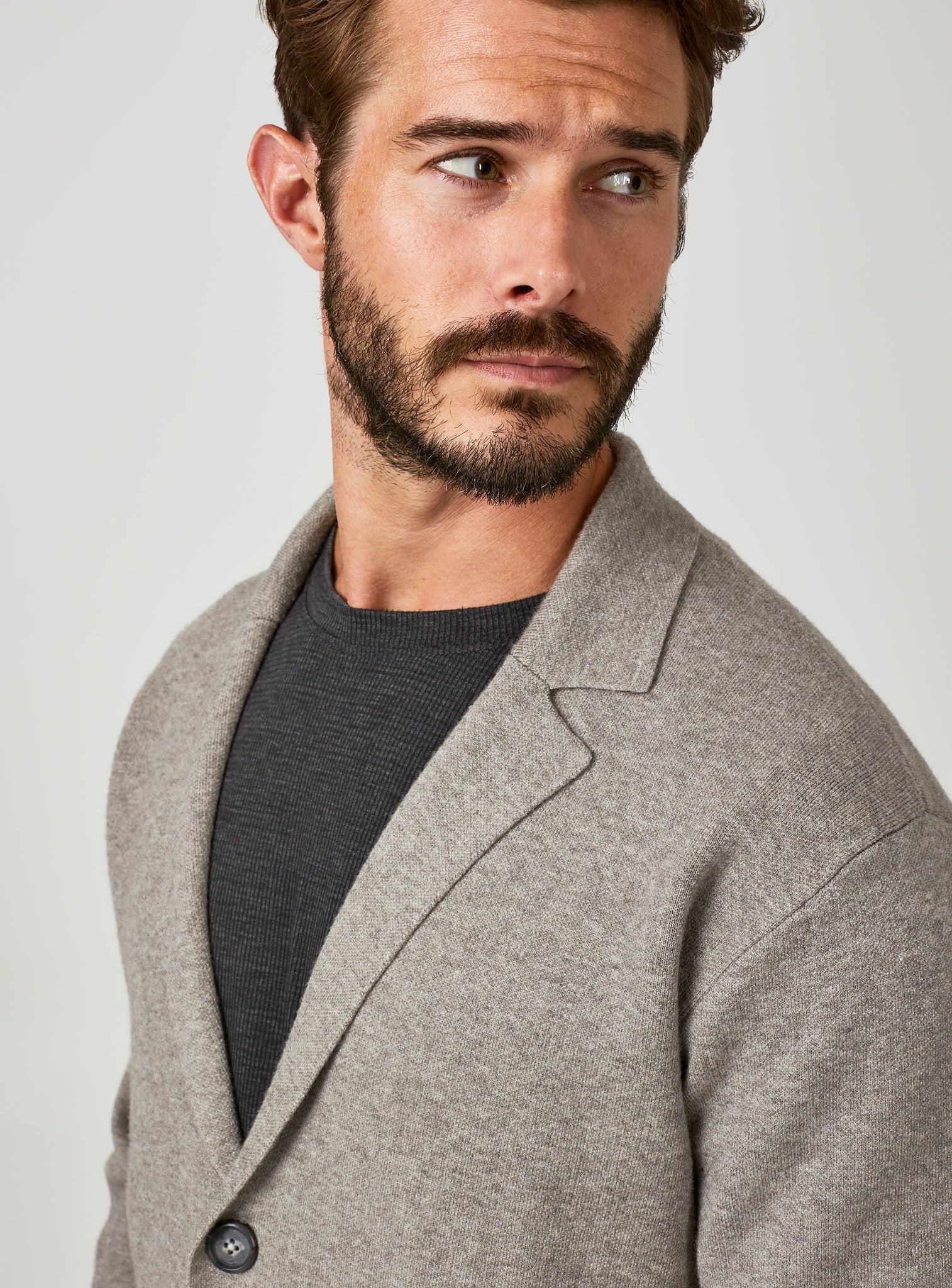warm-grey-8702
