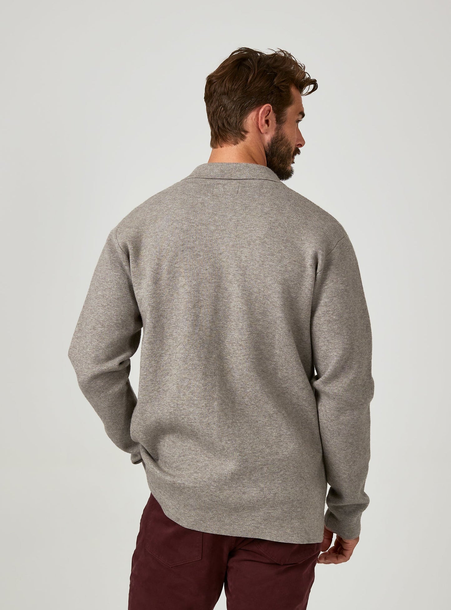 warm-grey-8702
