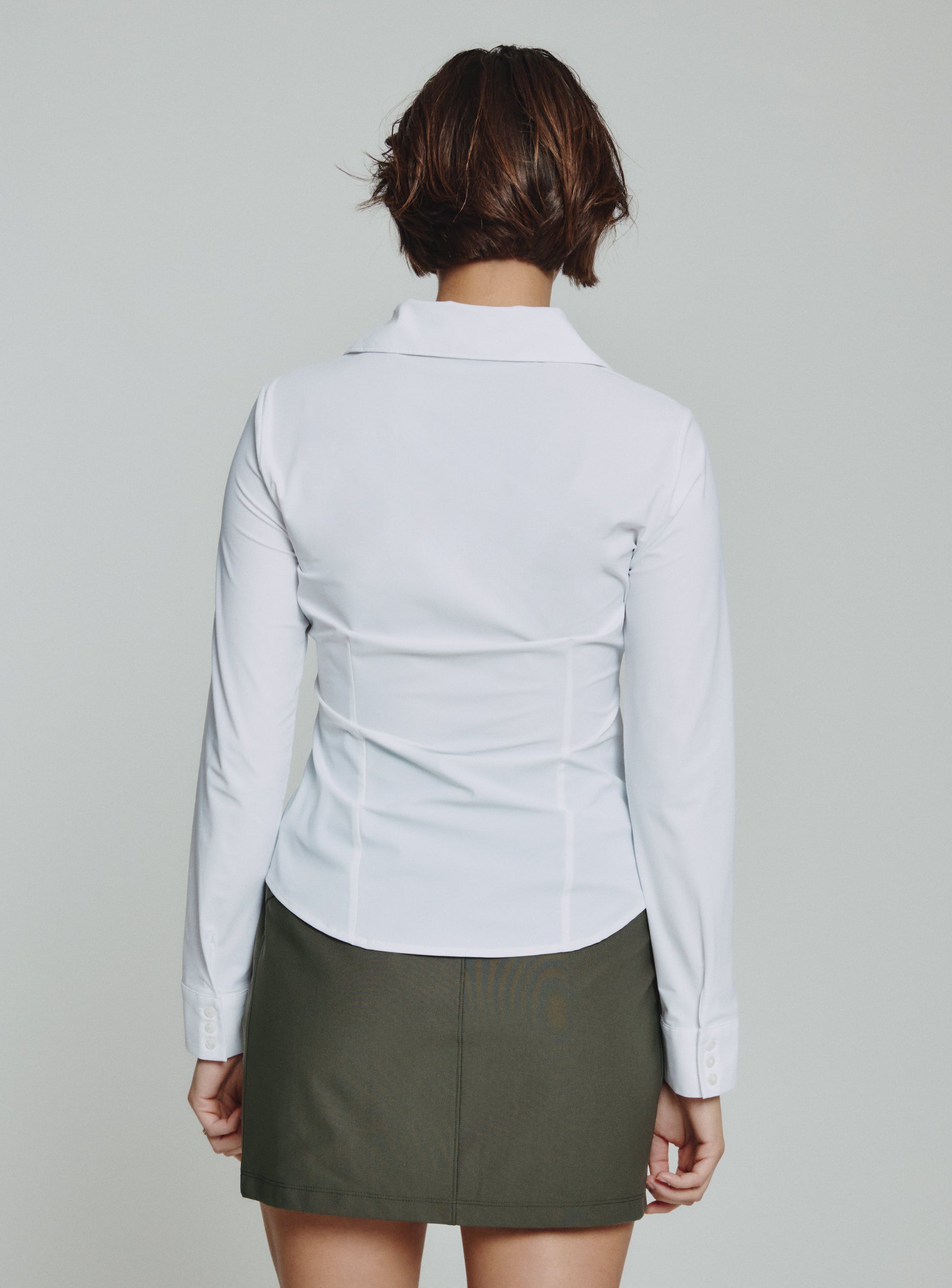 white-1000