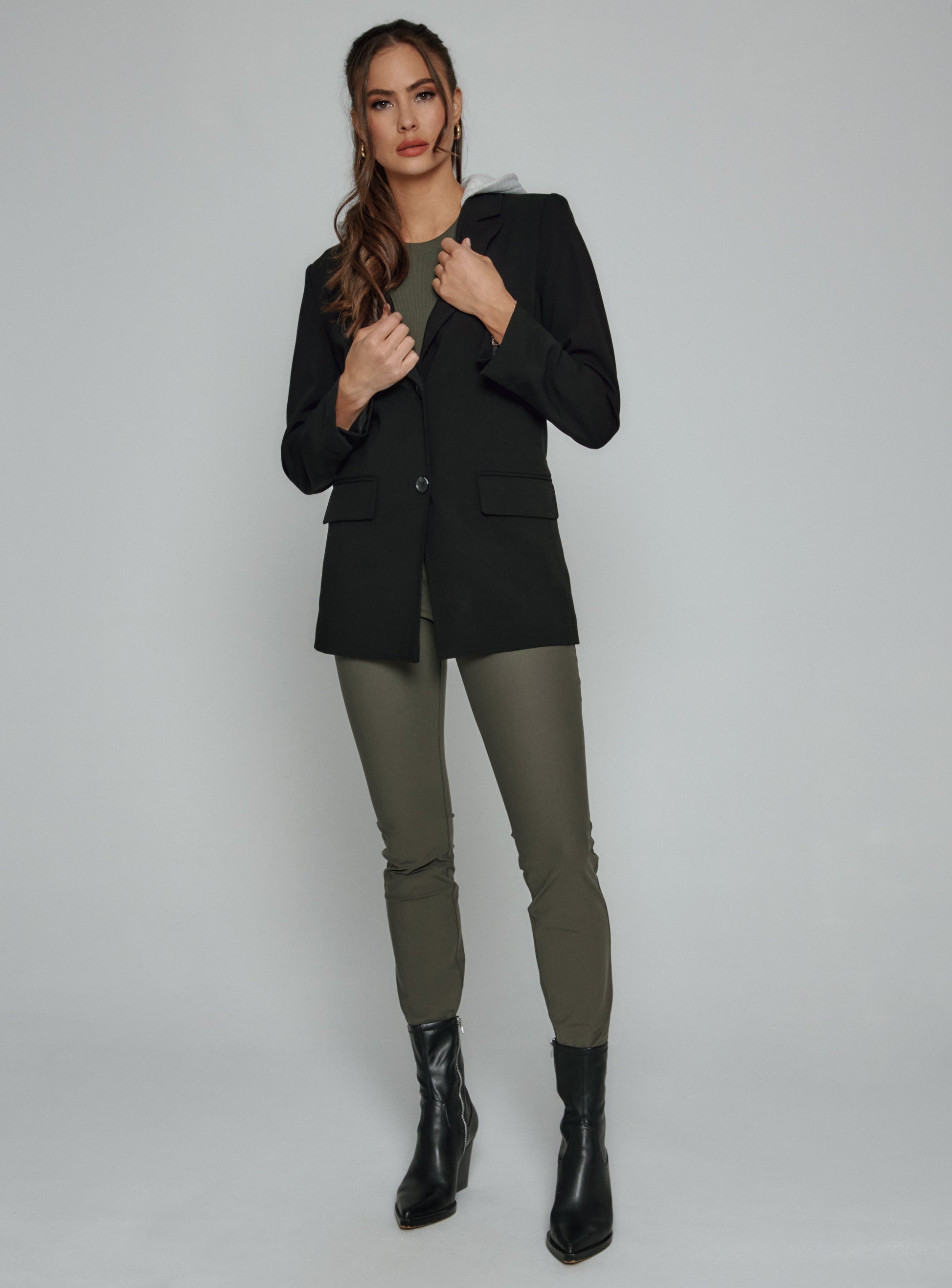 black-1000