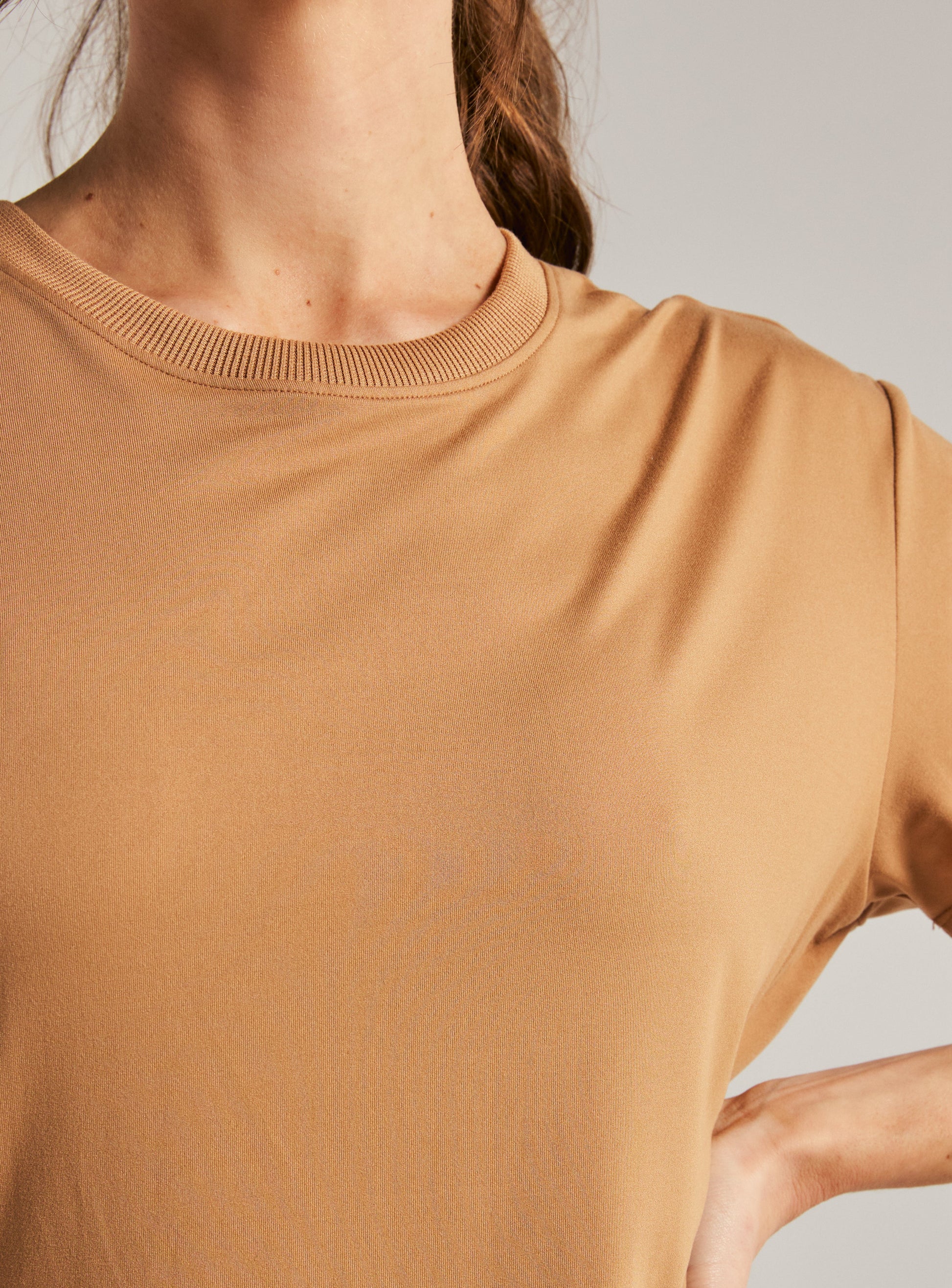 tawny-8000
