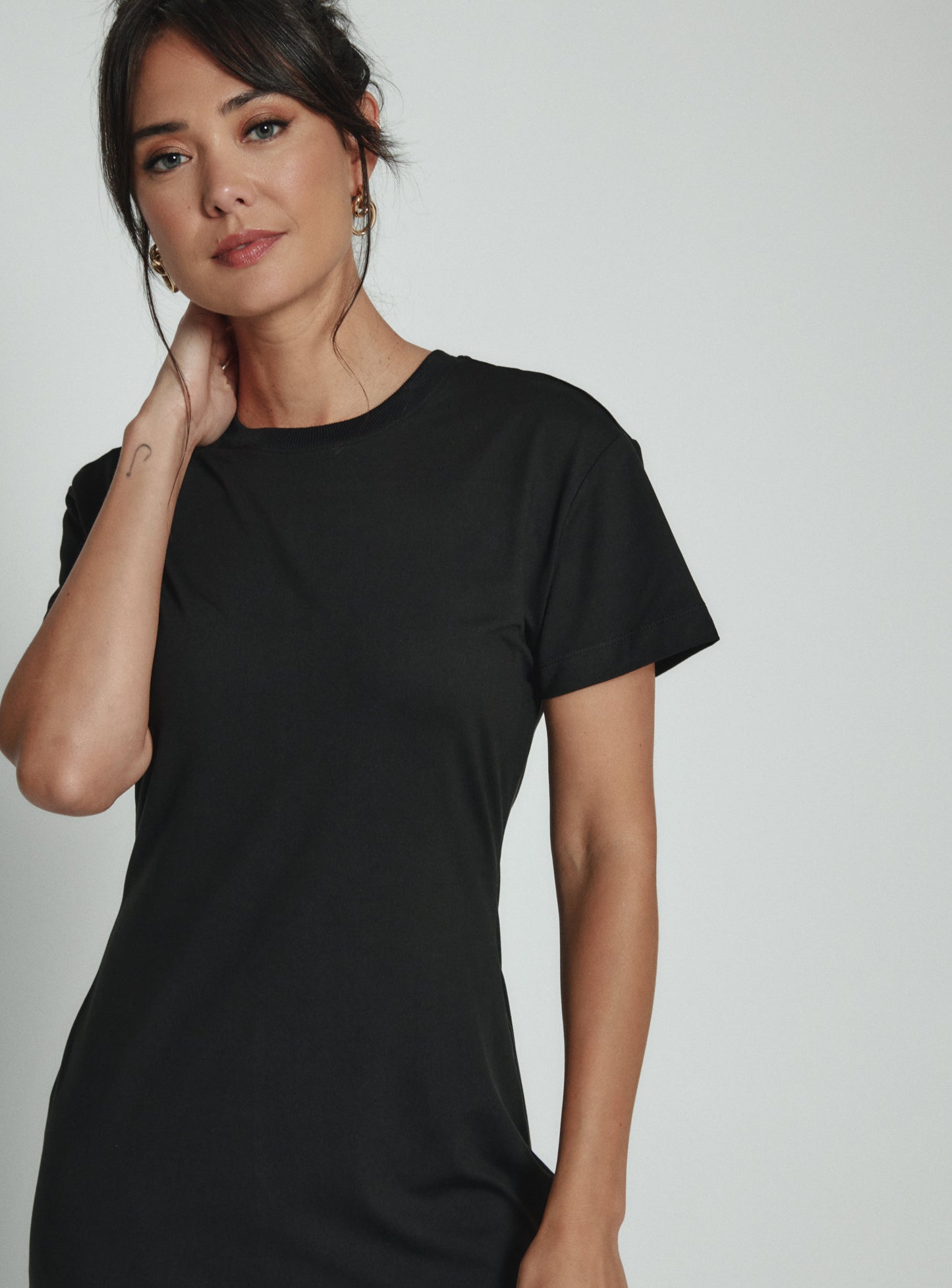 black-8000