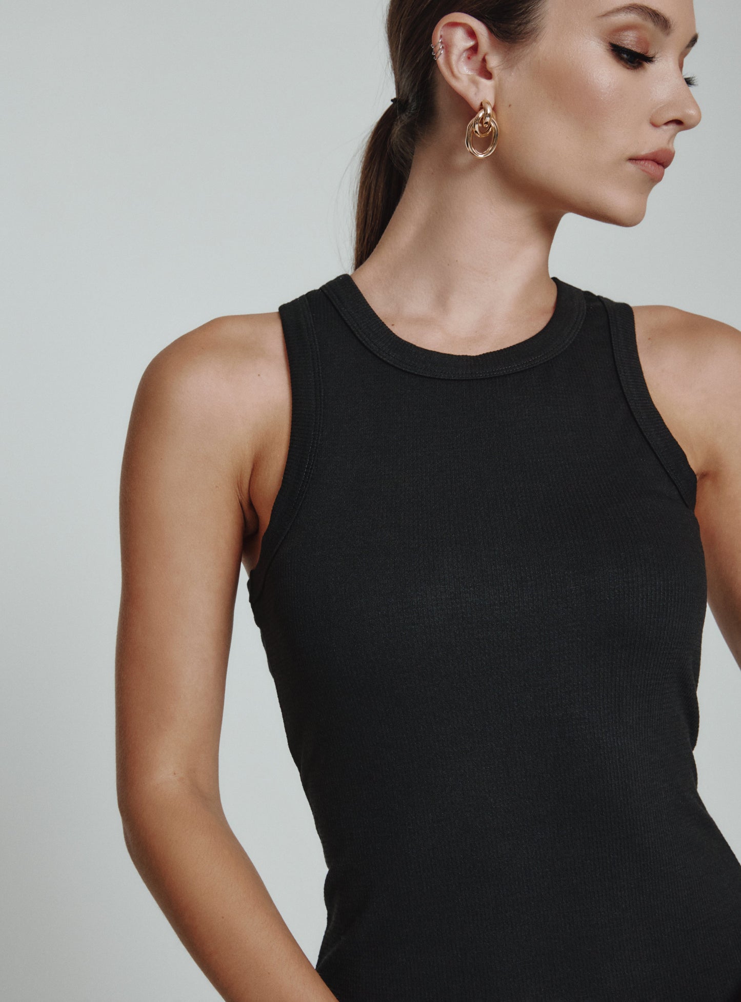 black-8002