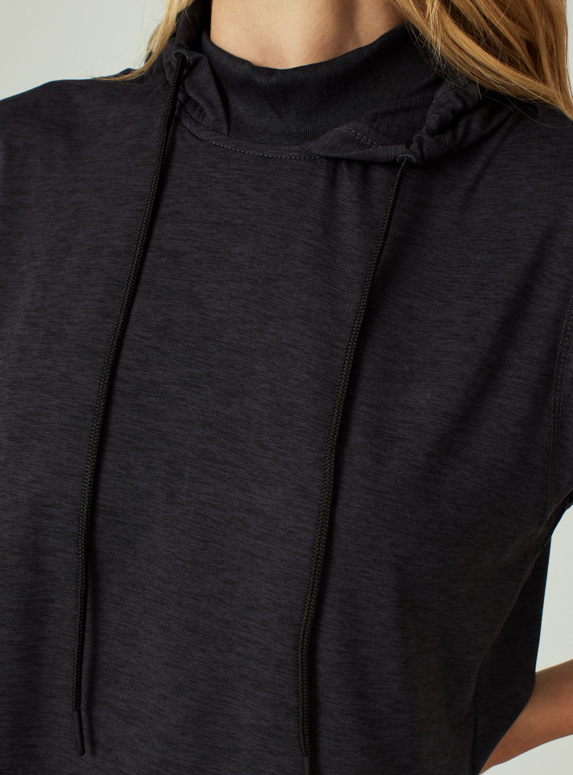 heather-charcoal-4002