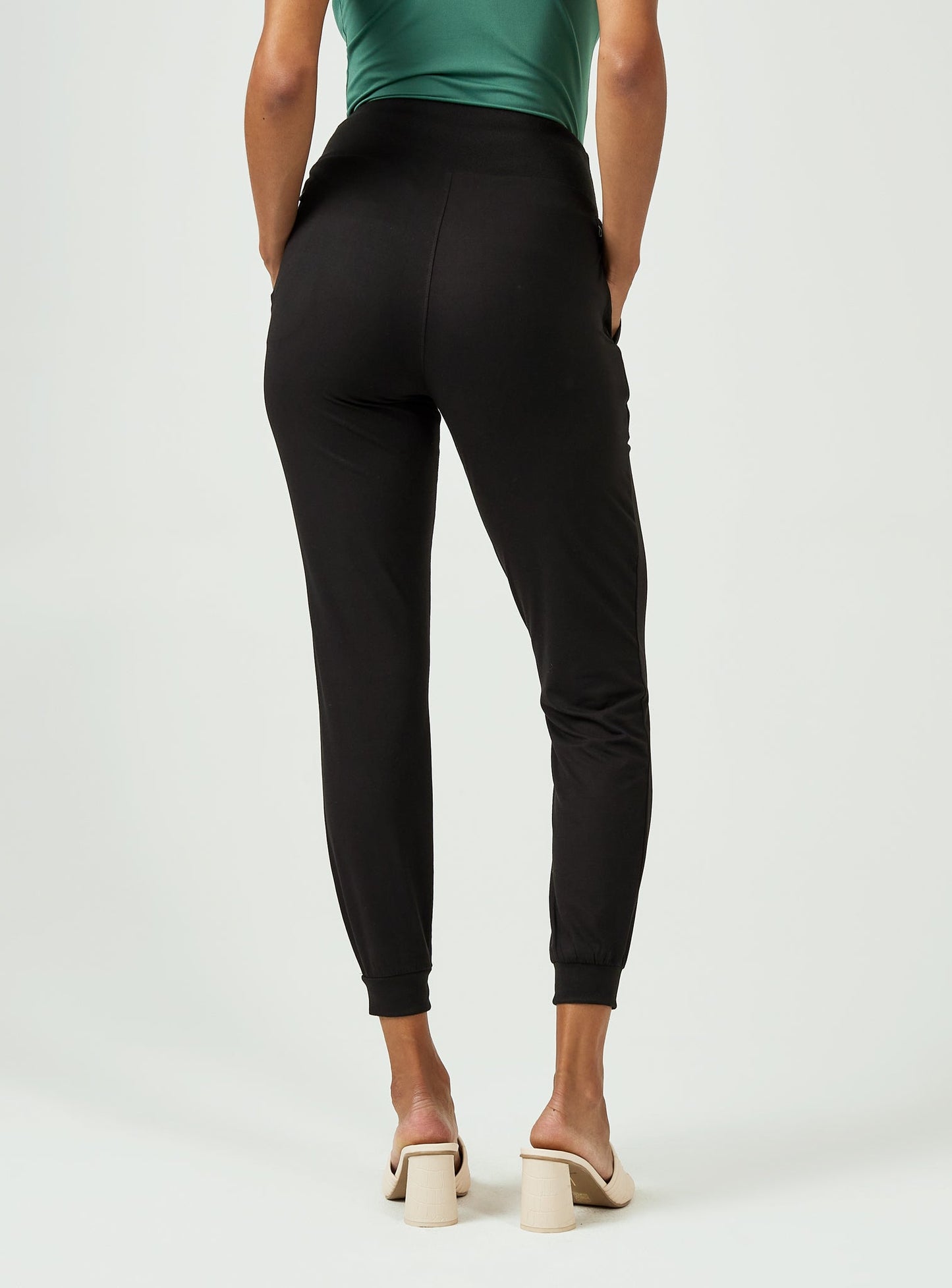 black-5000