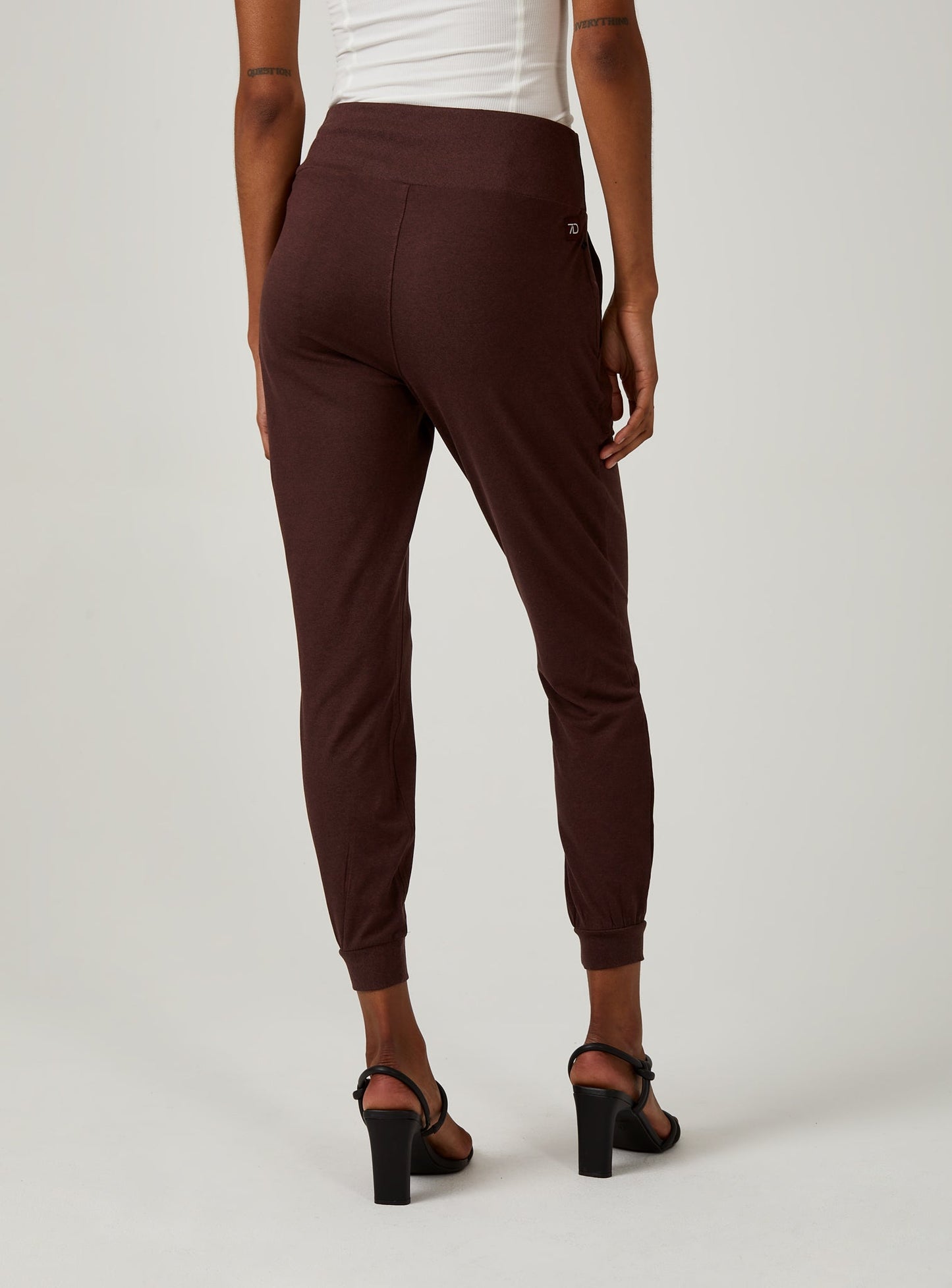 heather-mahogany-5000