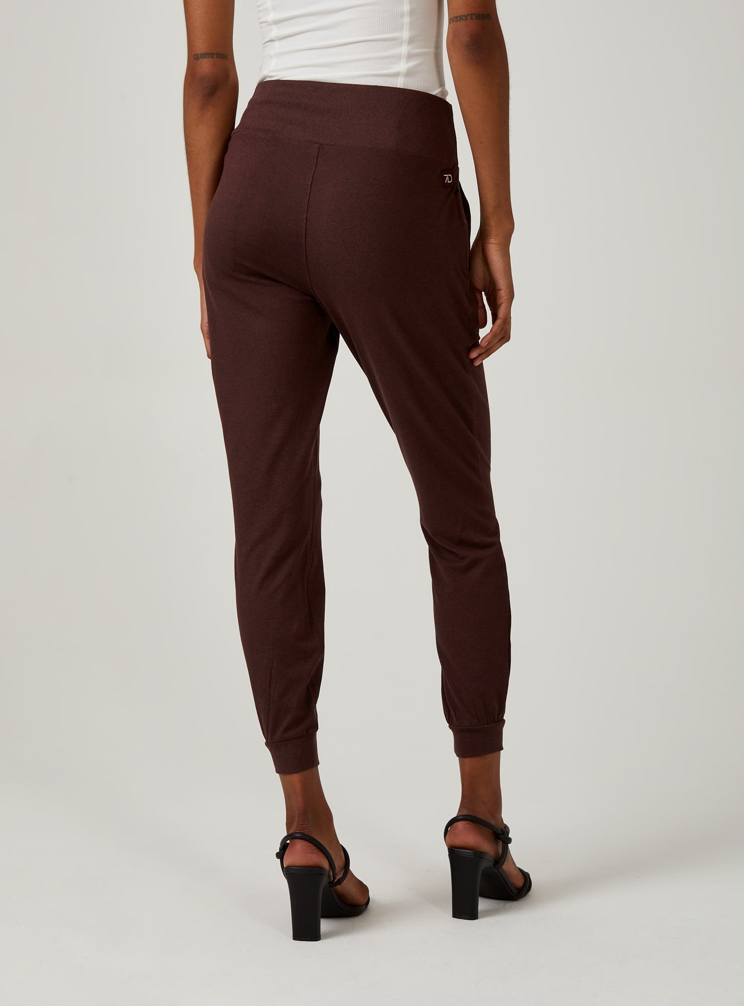 heather-mahogany-5000