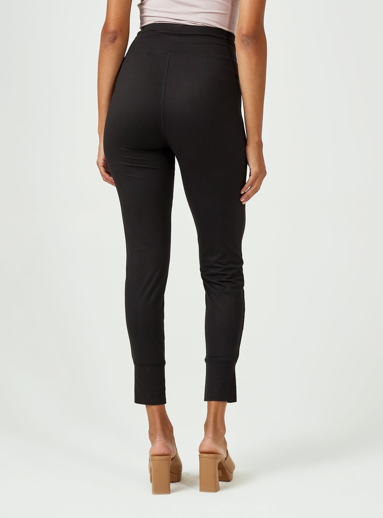 black-3000