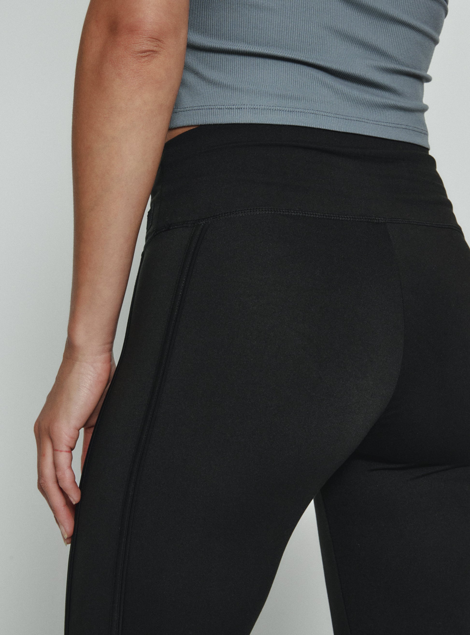 black-3001