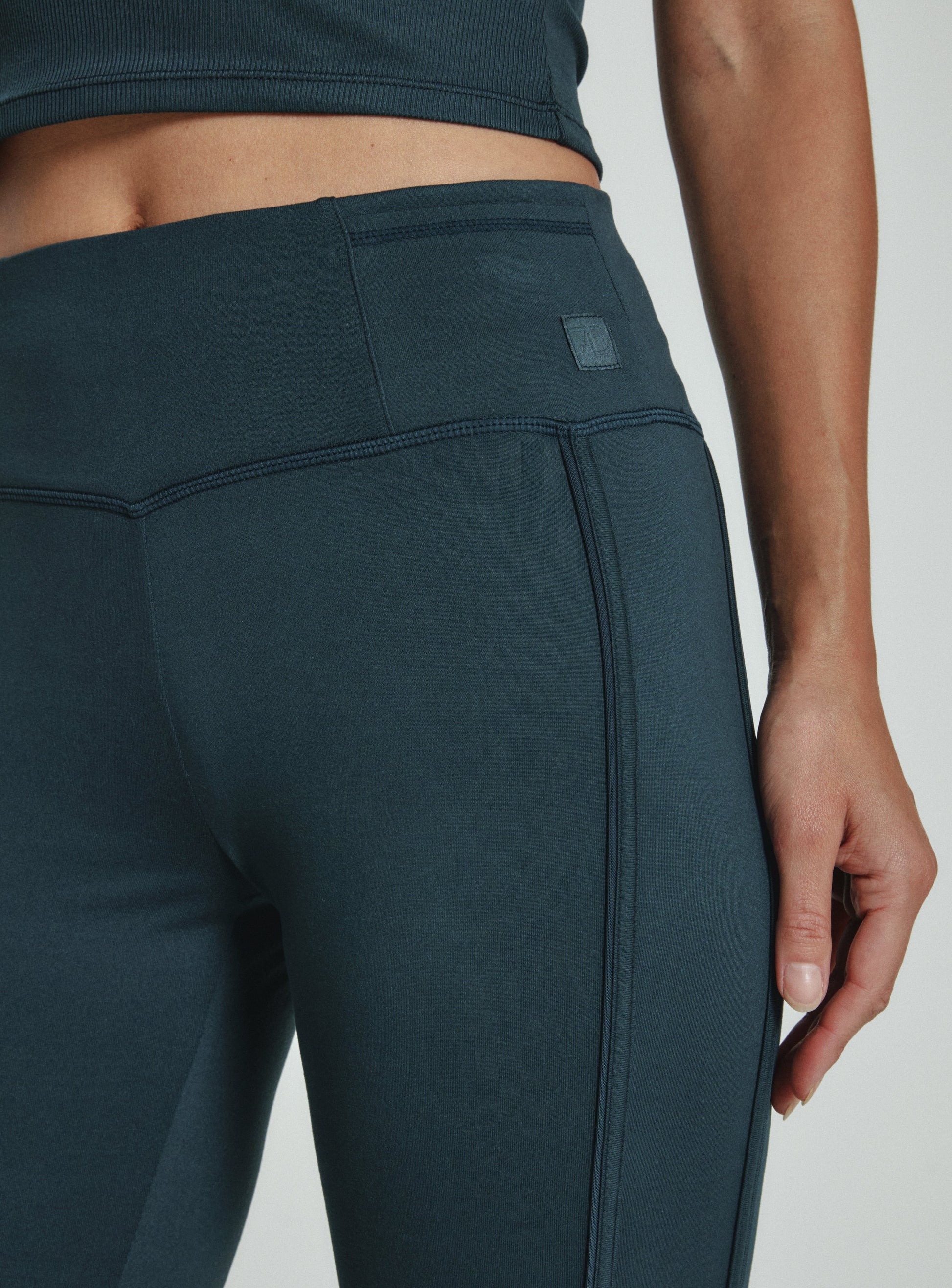 deep-teal-3001