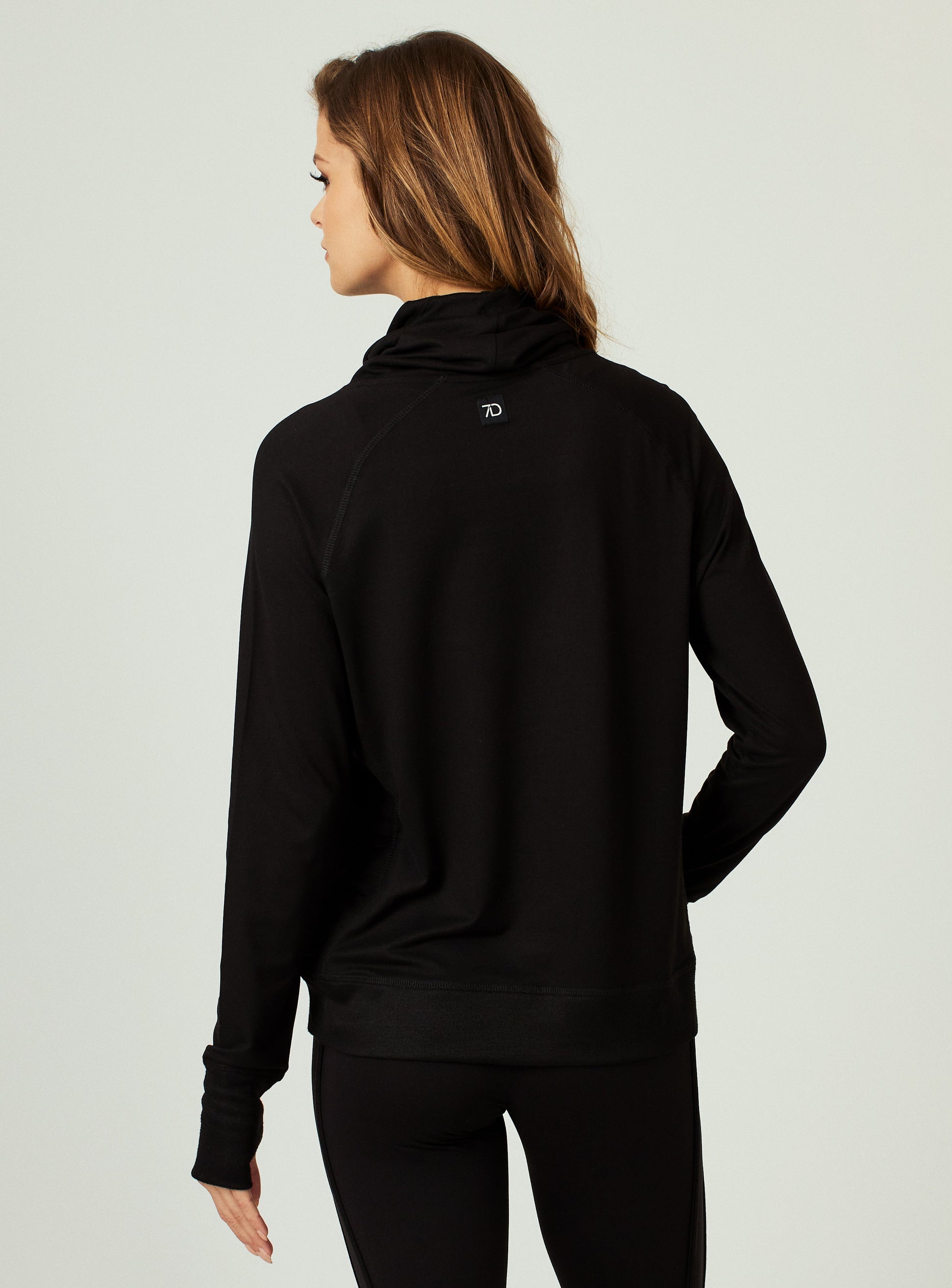black-7000