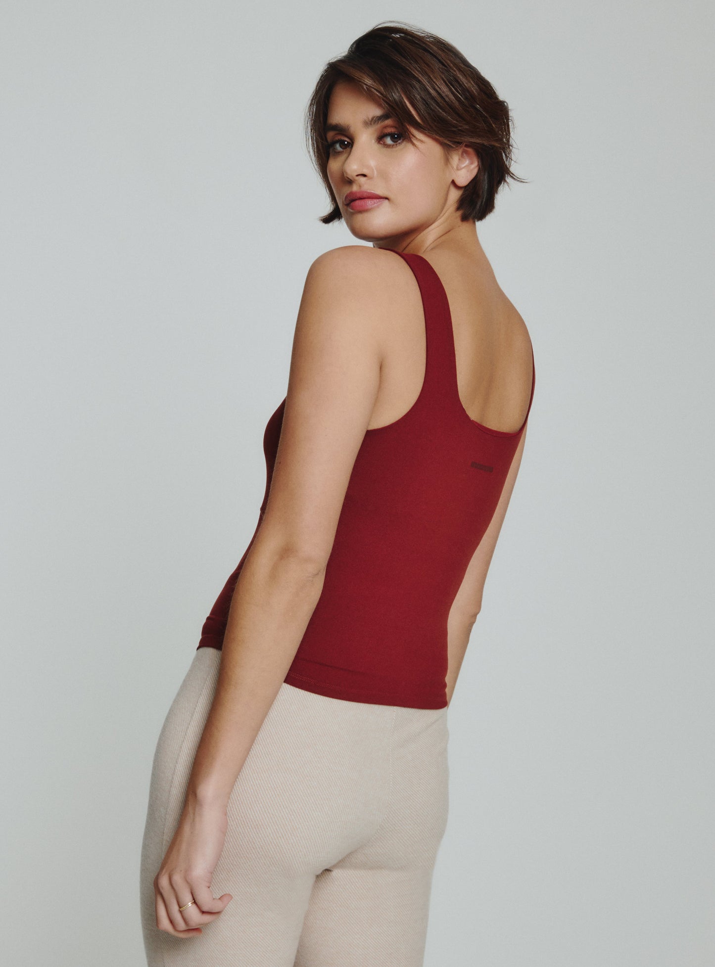 scarlet-1008