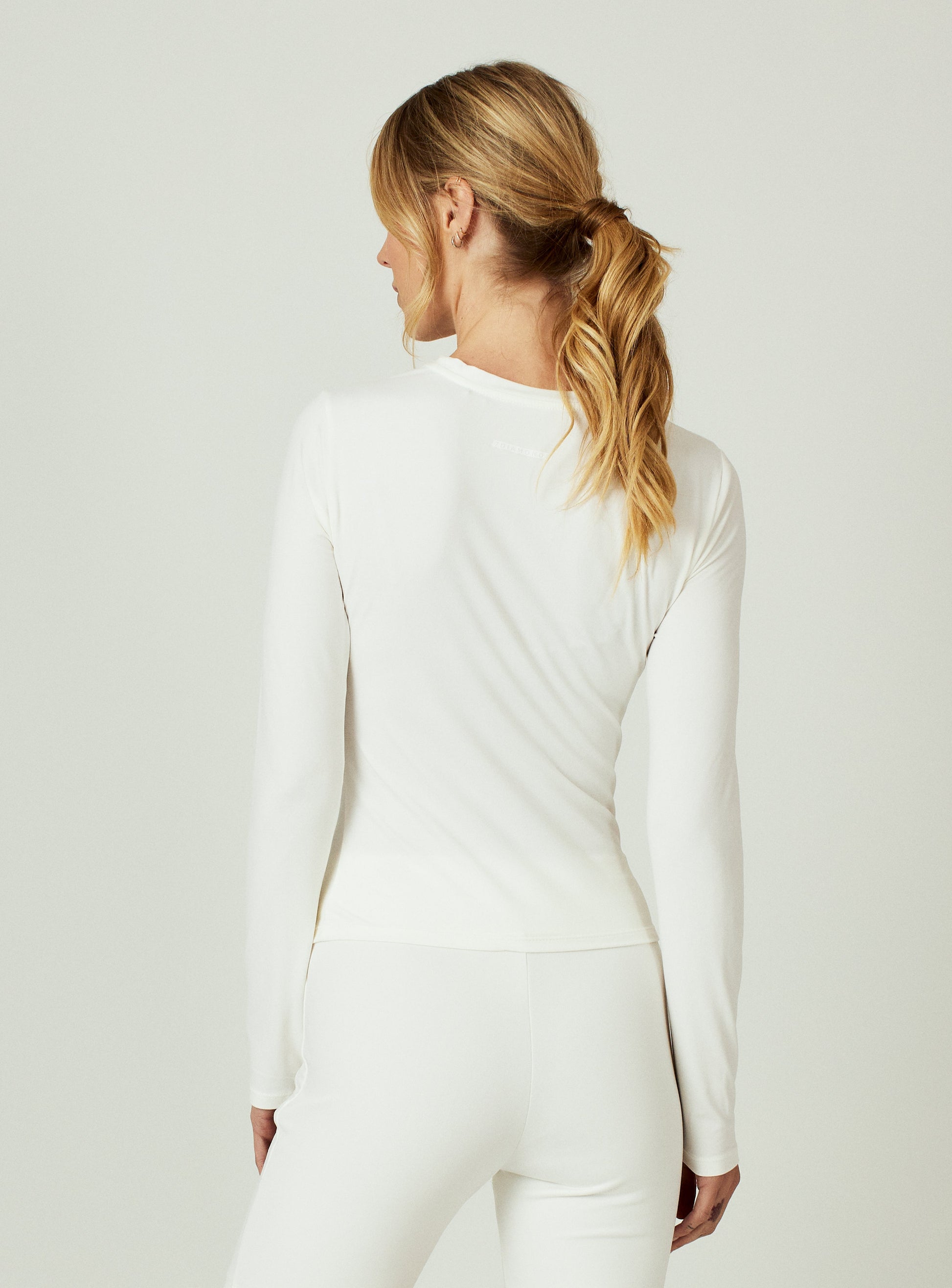 ivory-1010