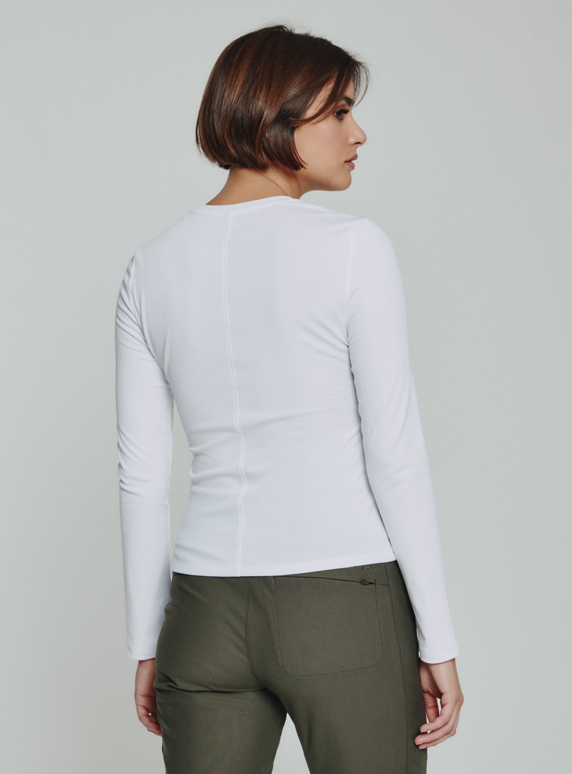 white-1016