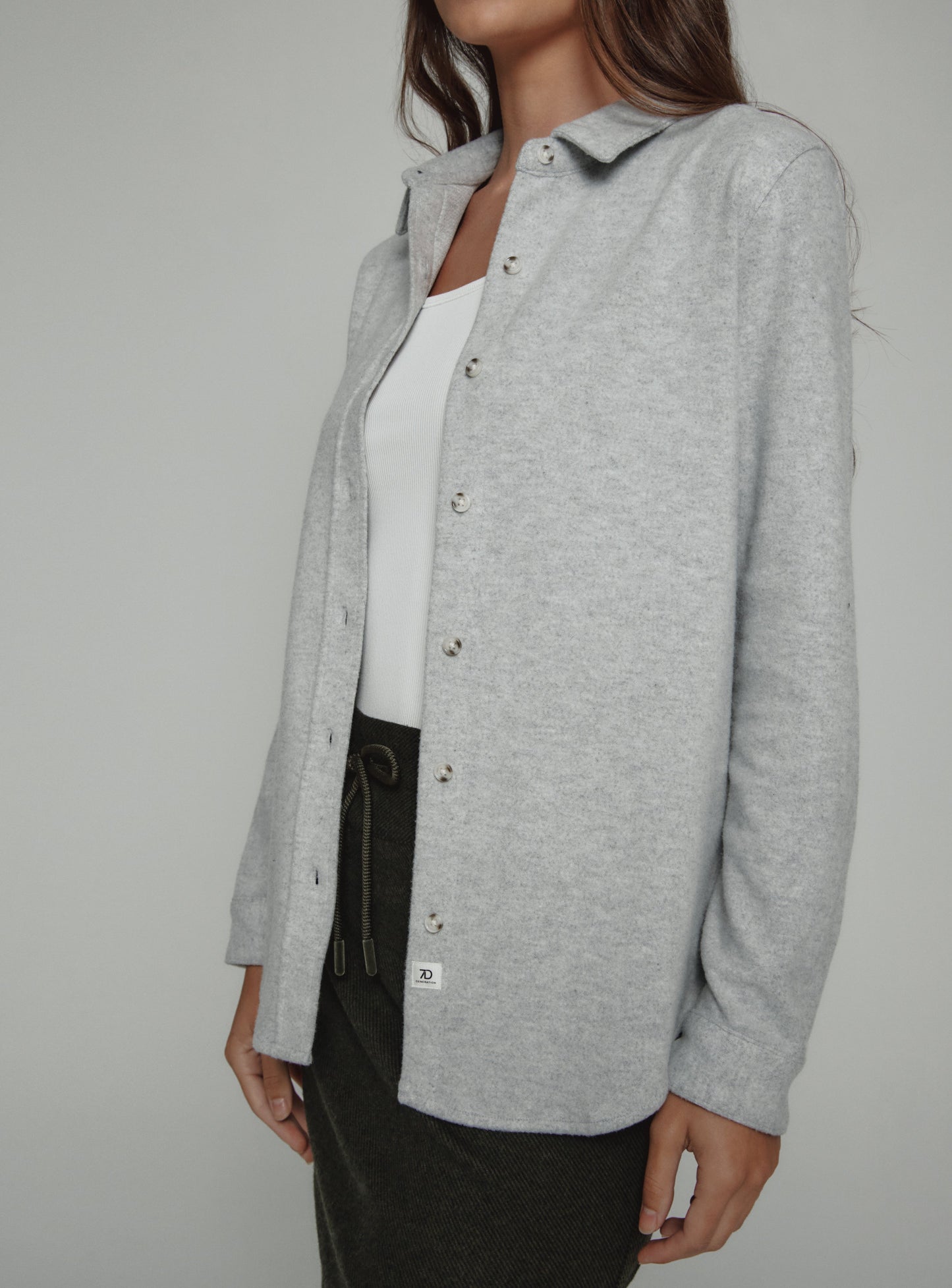 light-grey-6000