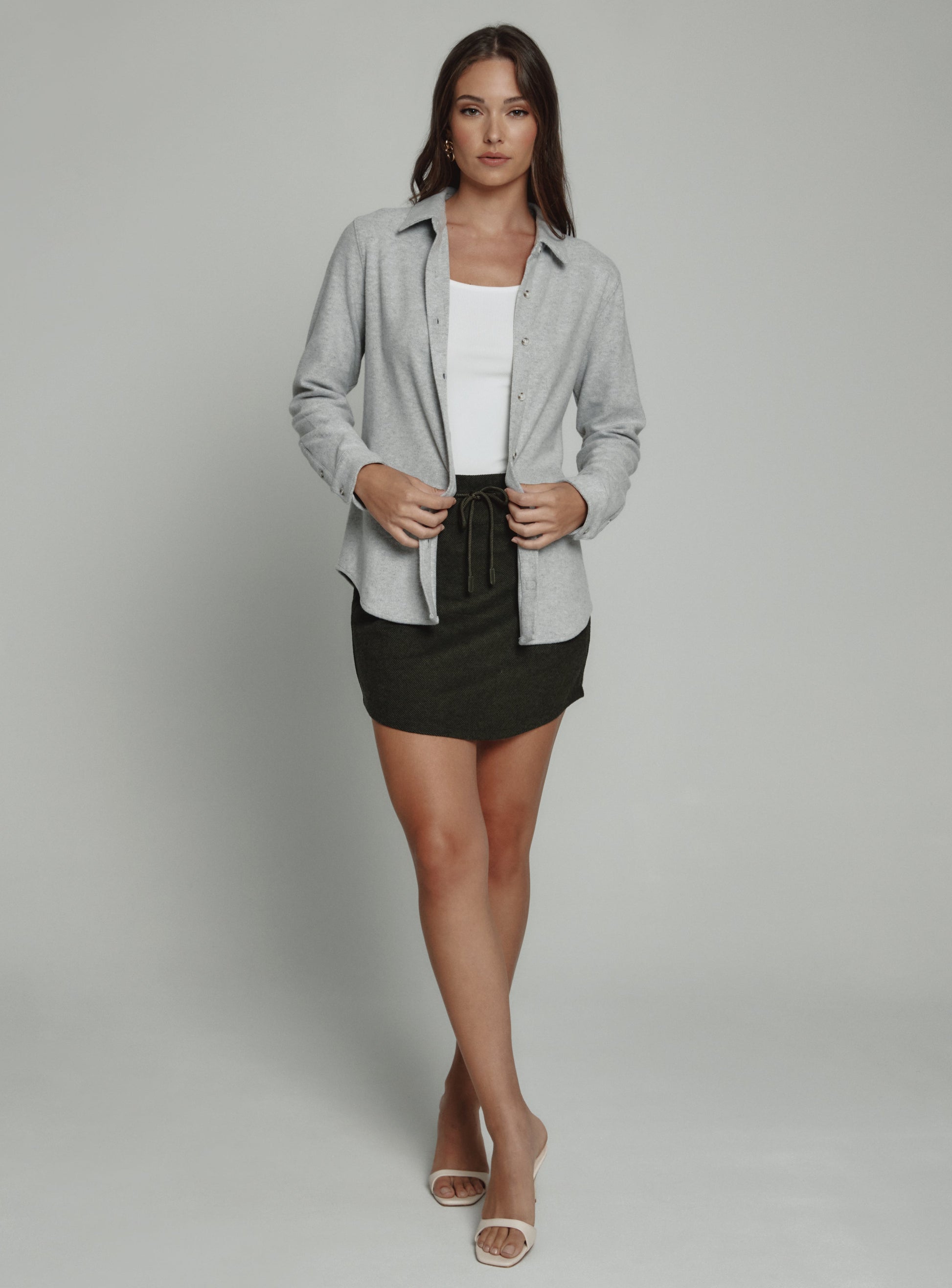 light-grey-6000