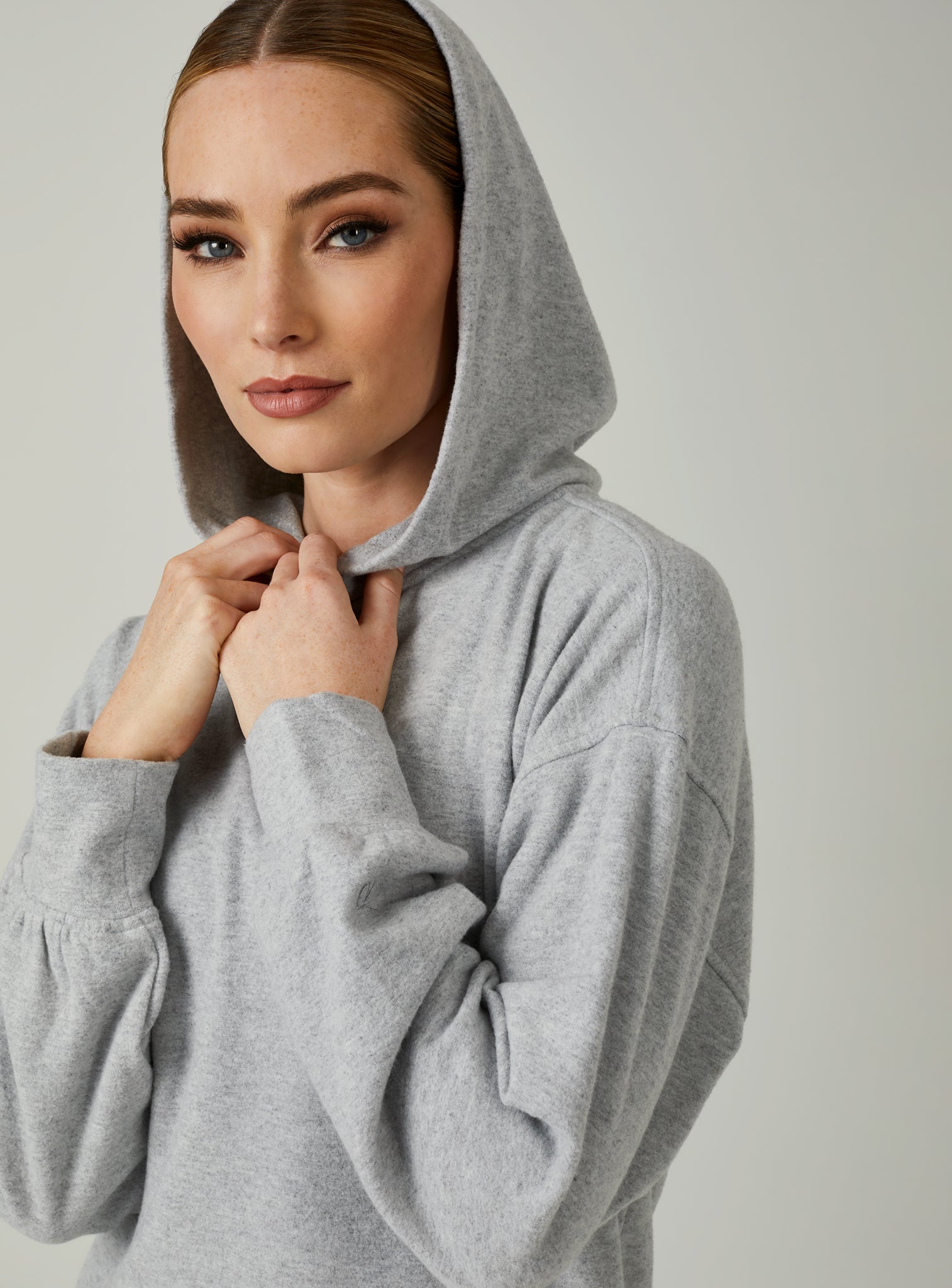 grey-4002