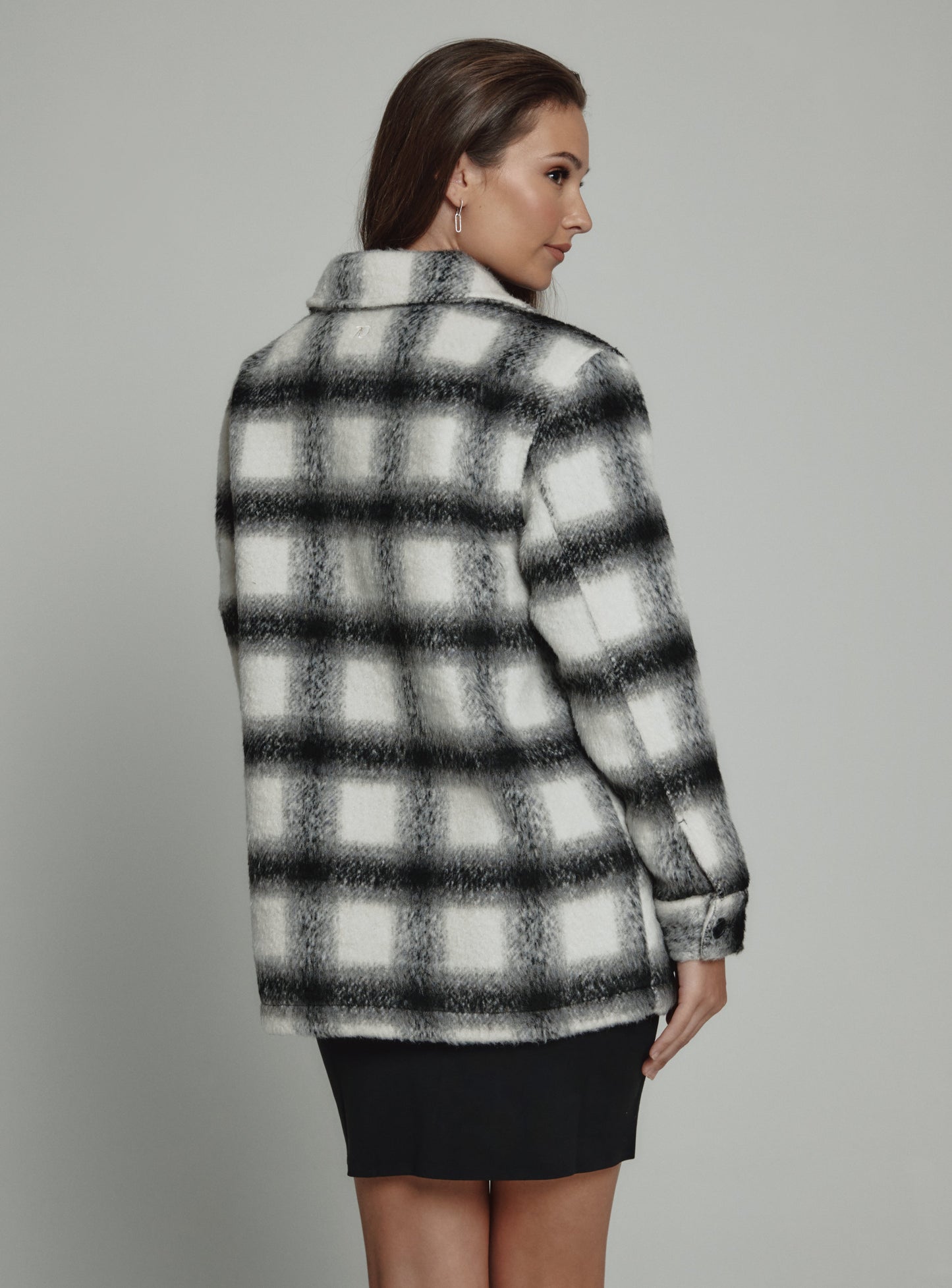 ivory-1009