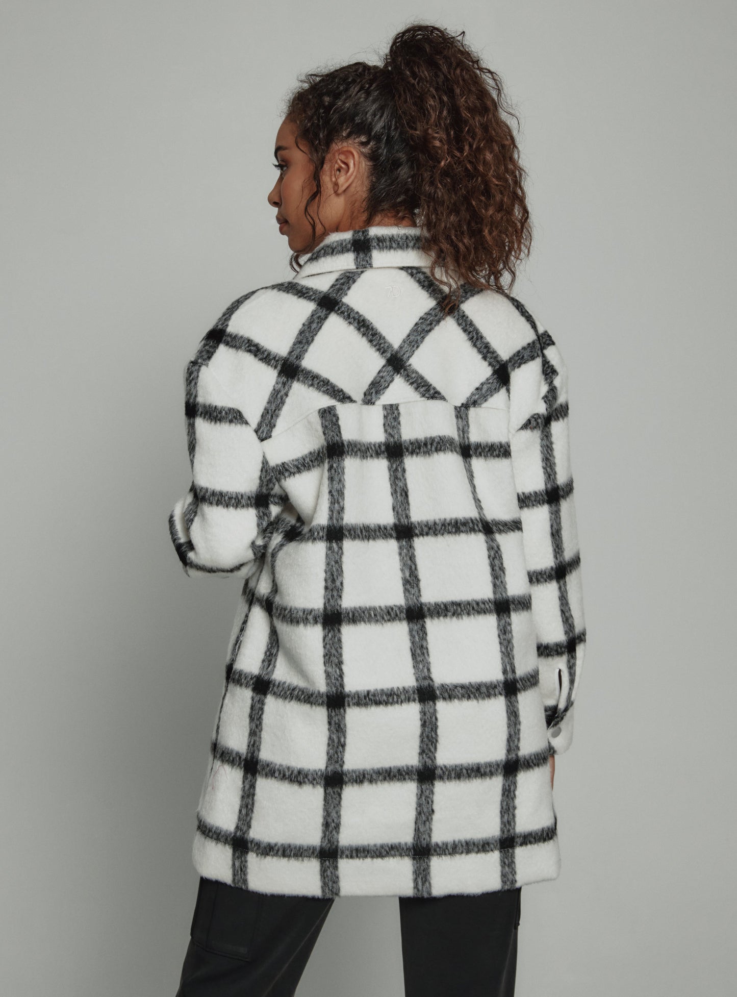 off-white-1012