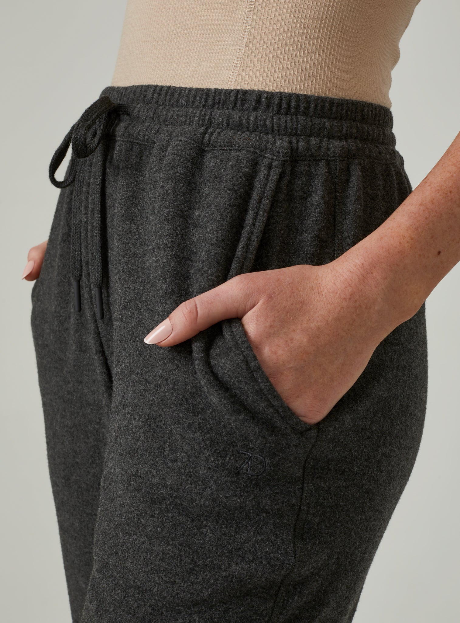 charcoal-3002