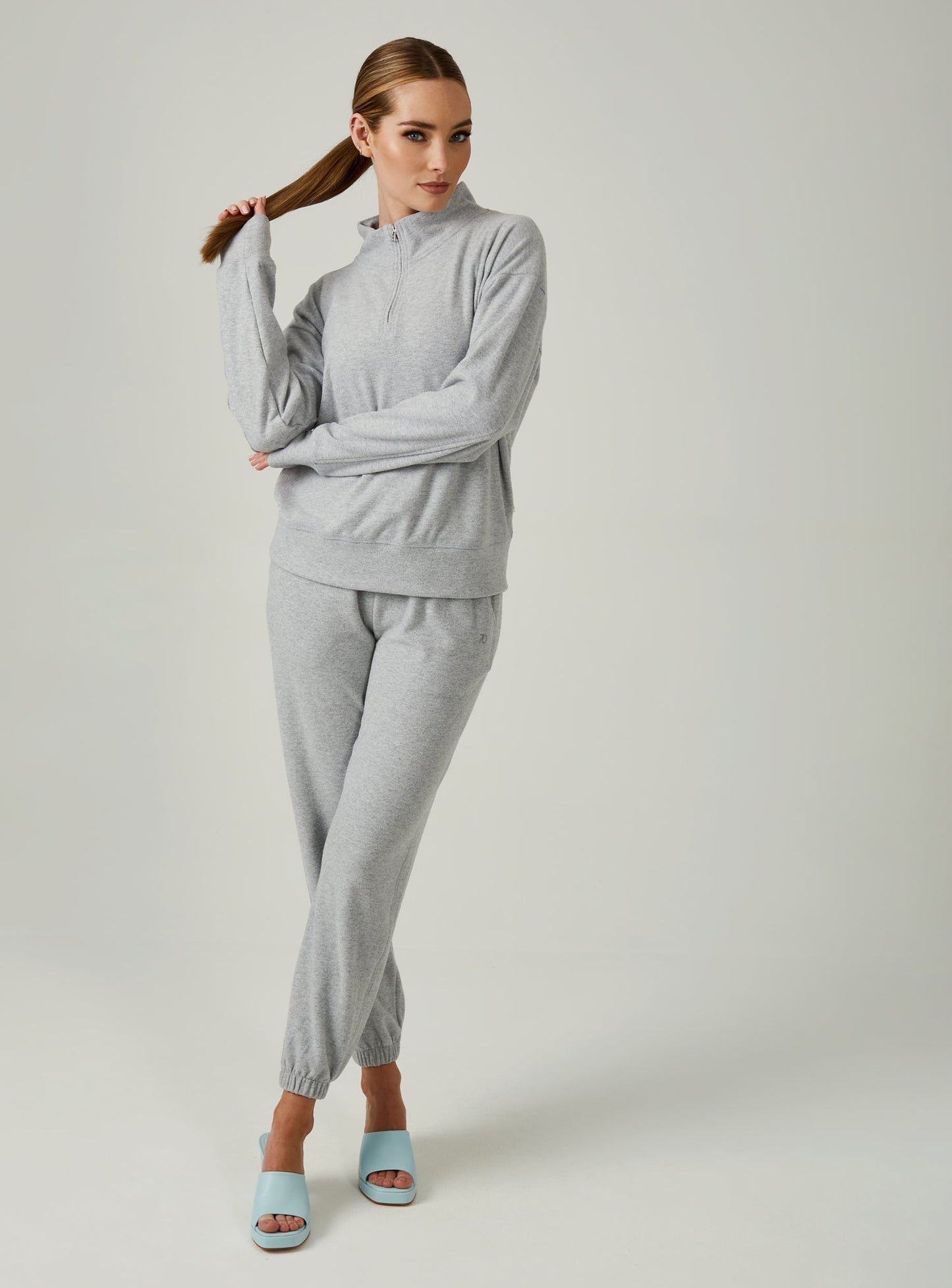 grey-3002