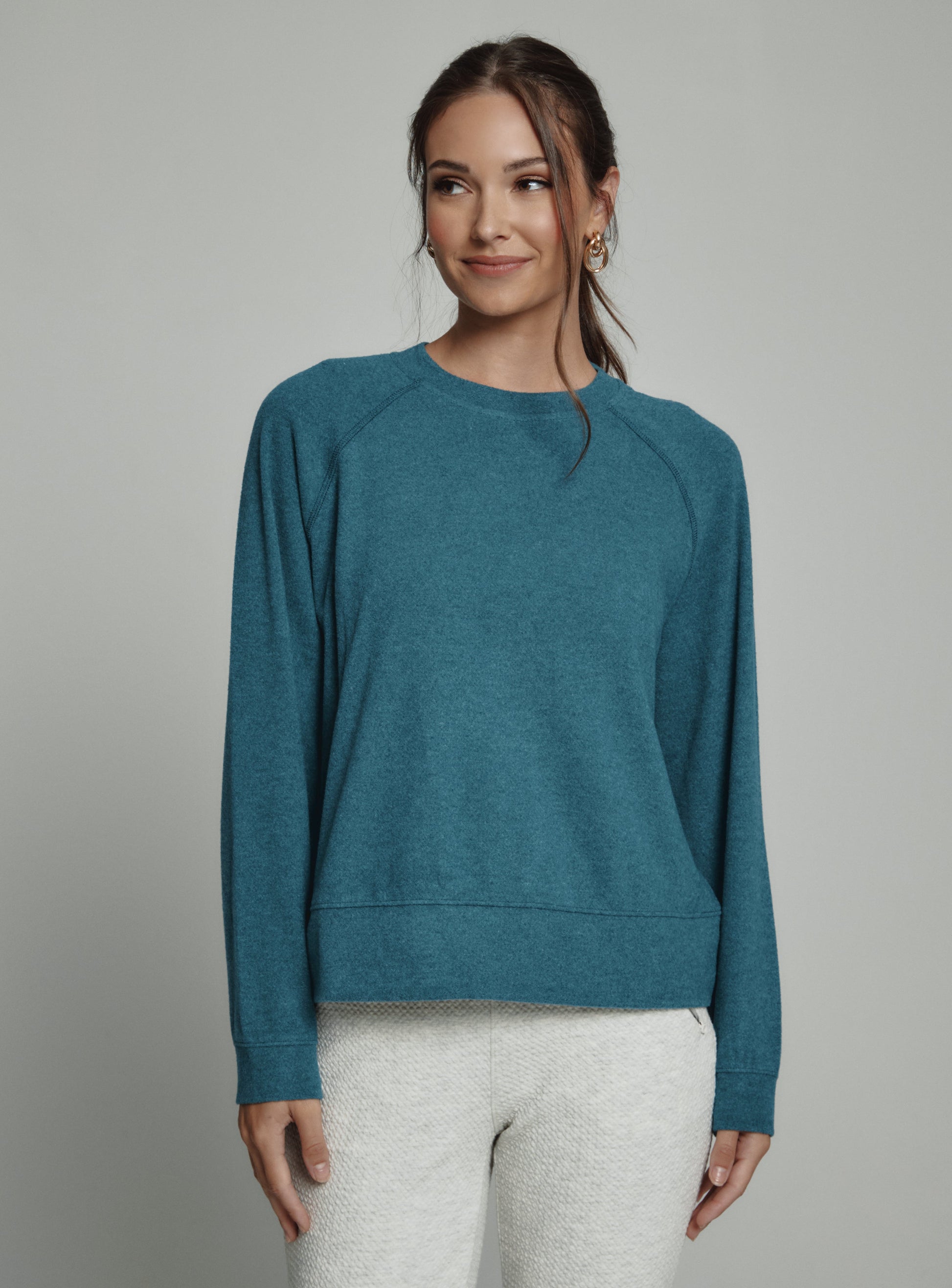 deep-teal-7004