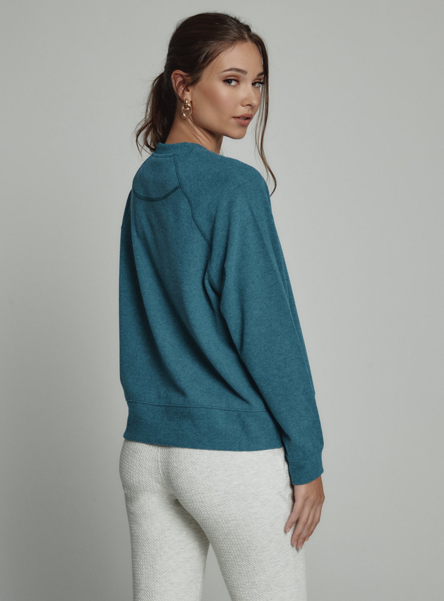 deep-teal-7004