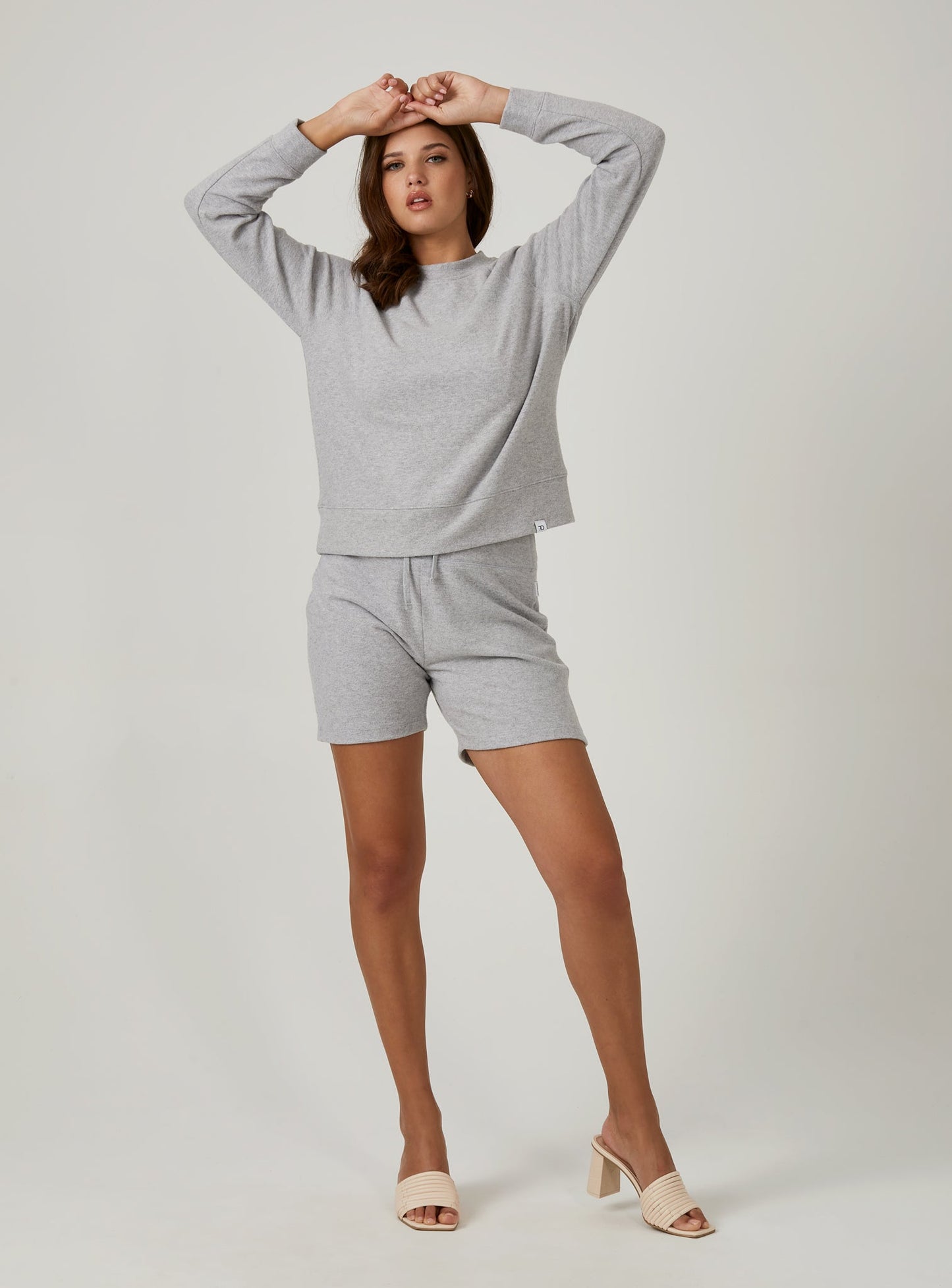 grey-7004