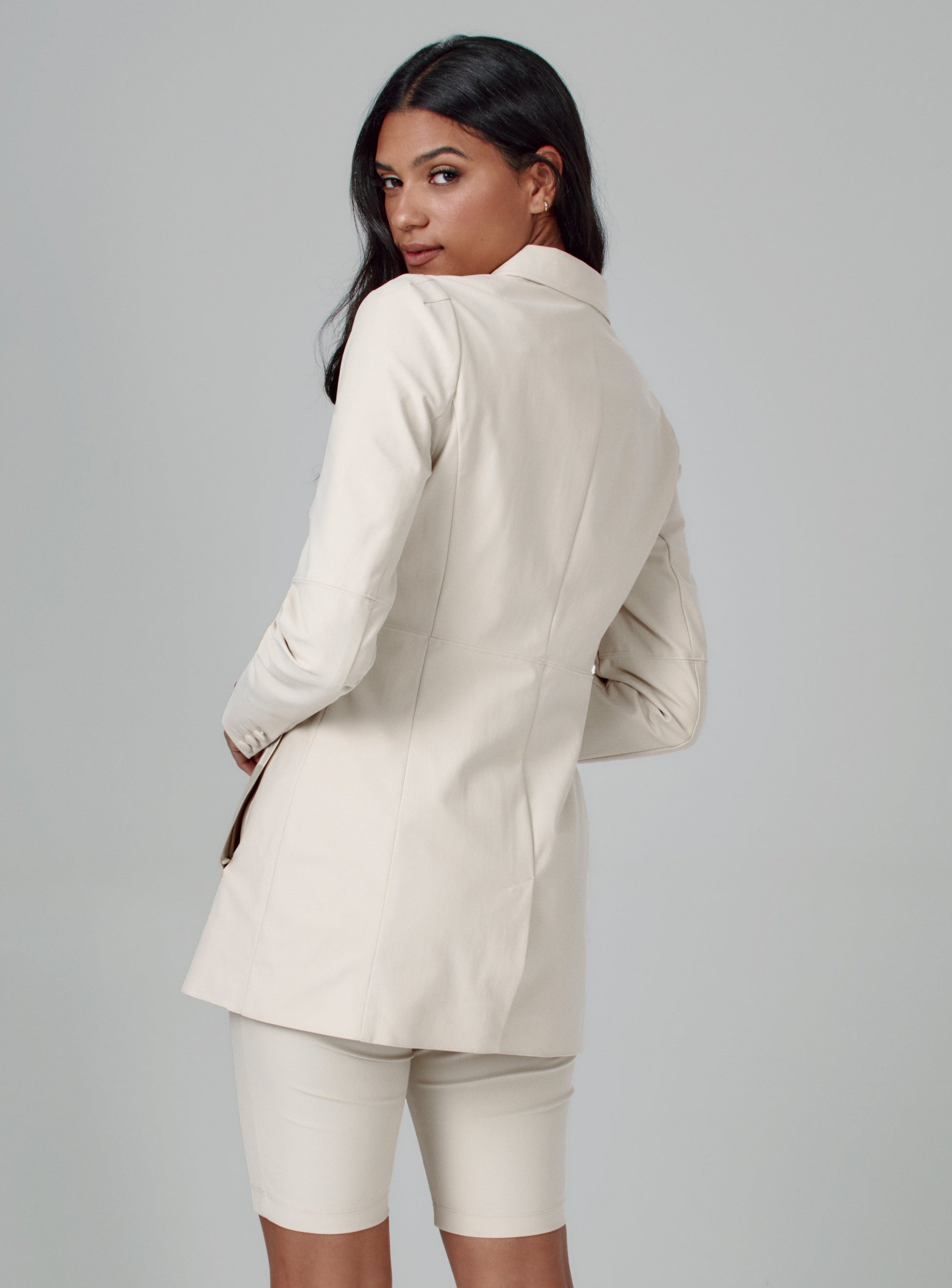 soft-white-1000