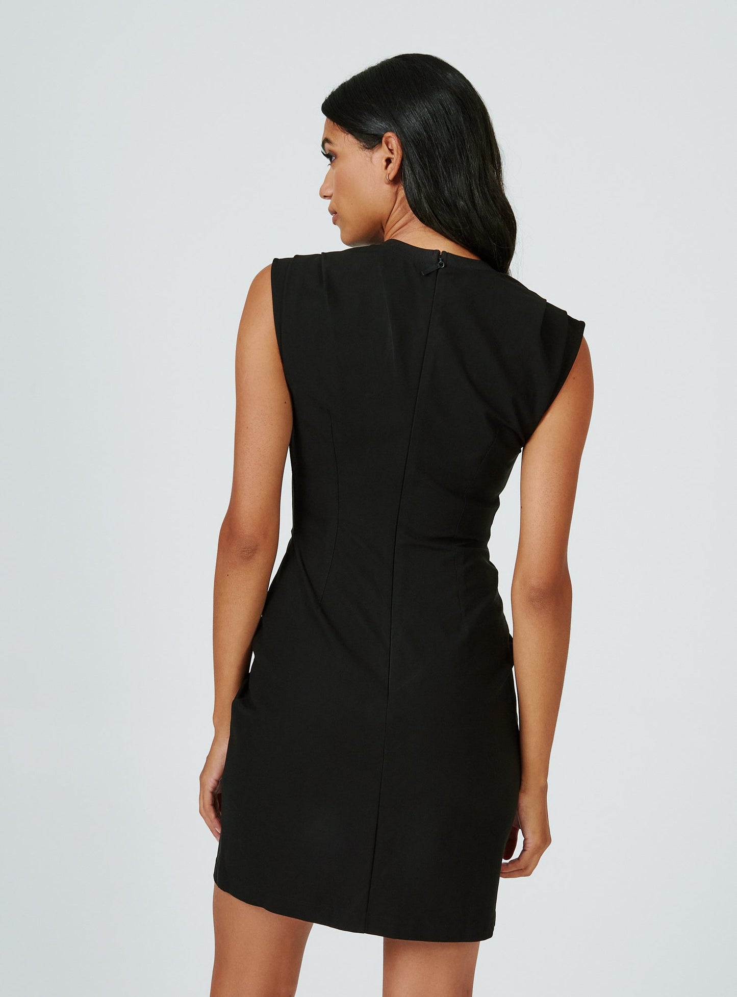 black-8001