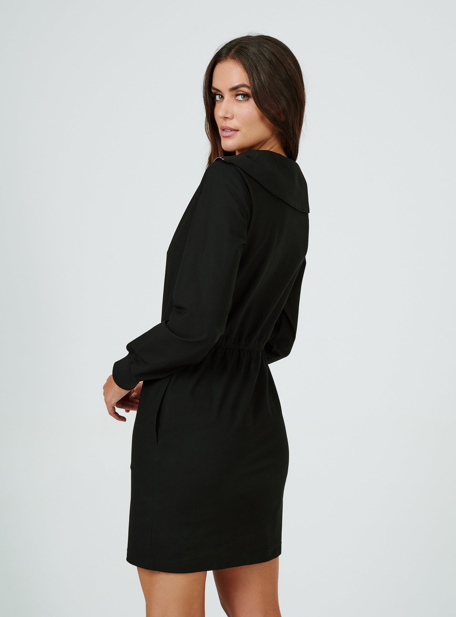 black-8002
