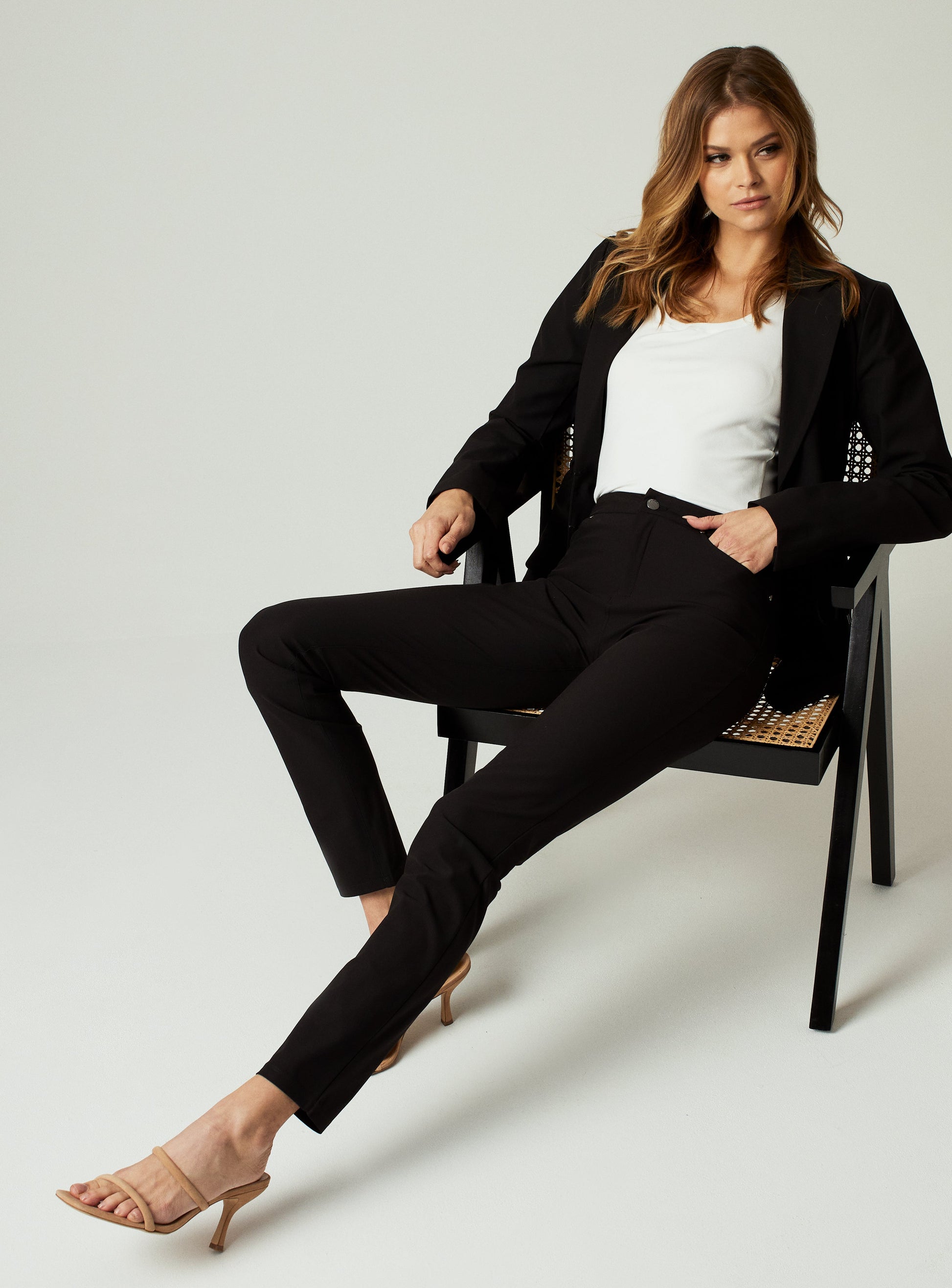 black-3000