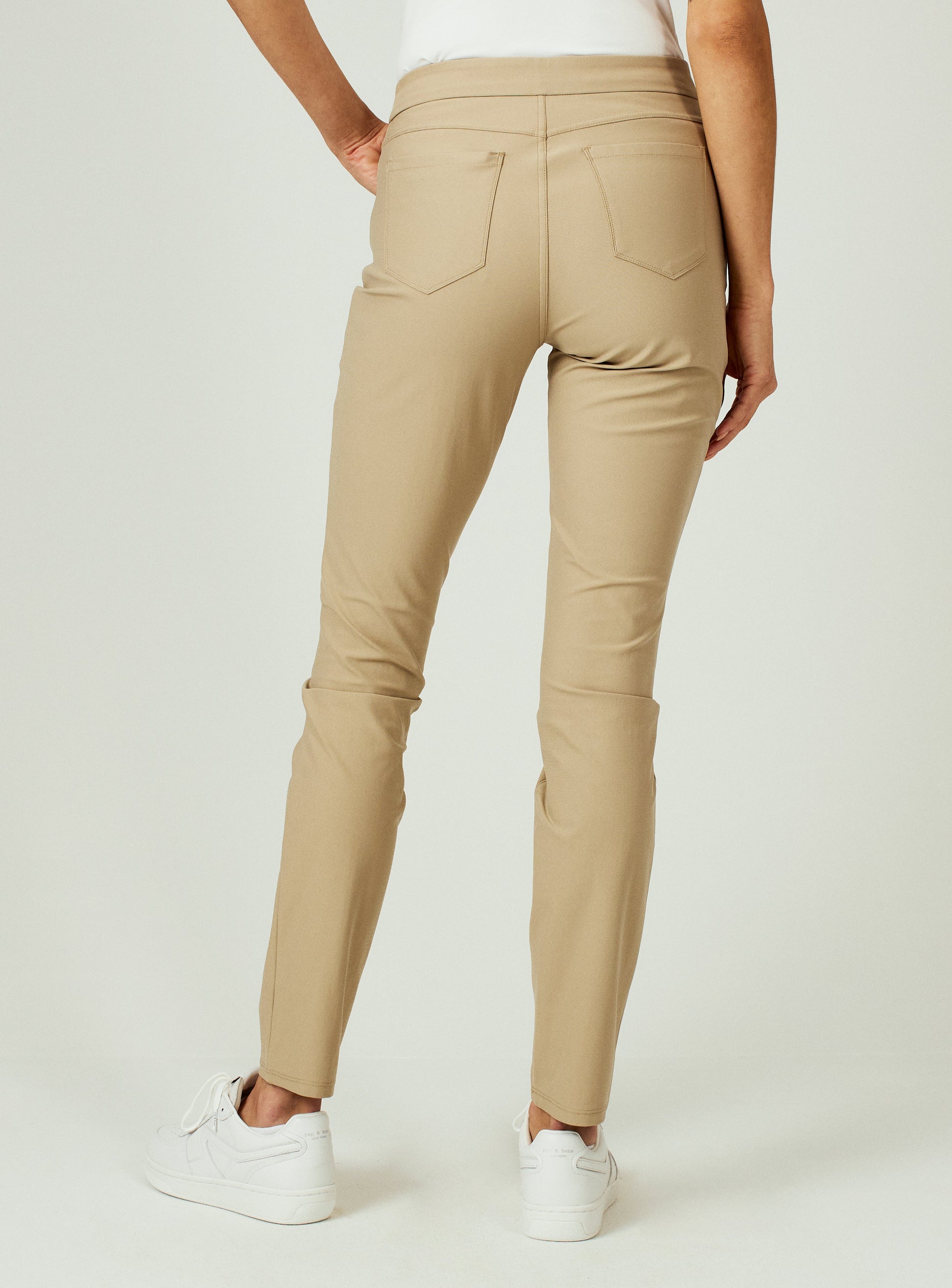 taupe-beige-3000