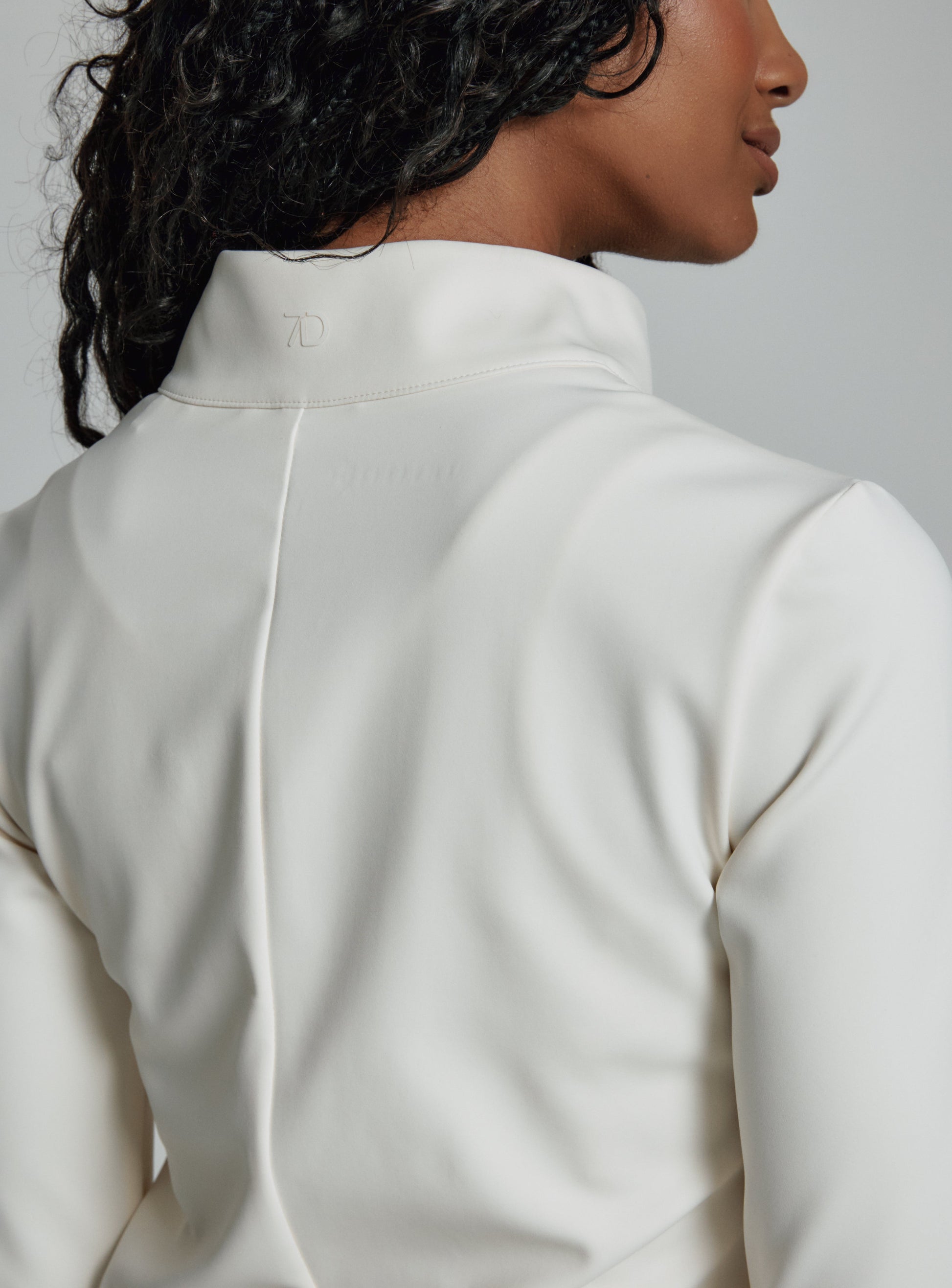 ivory-9033