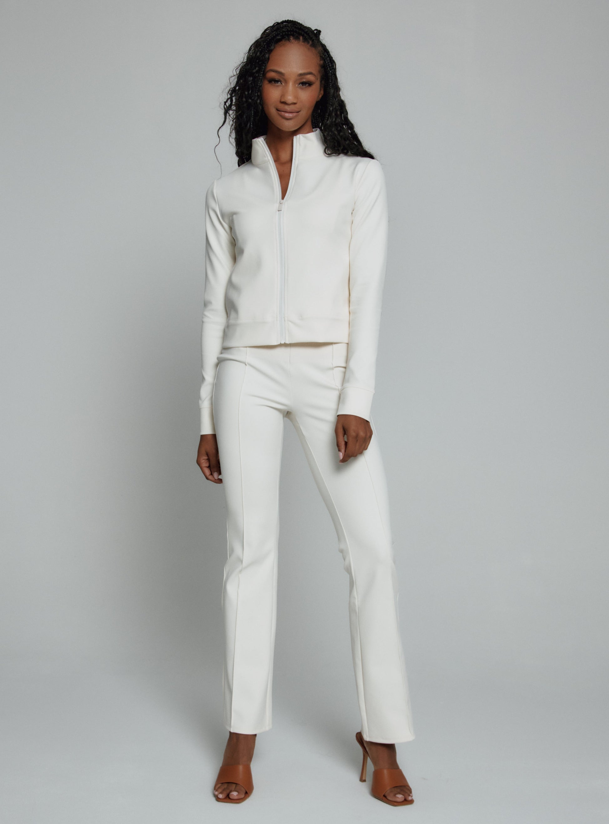 ivory-9033