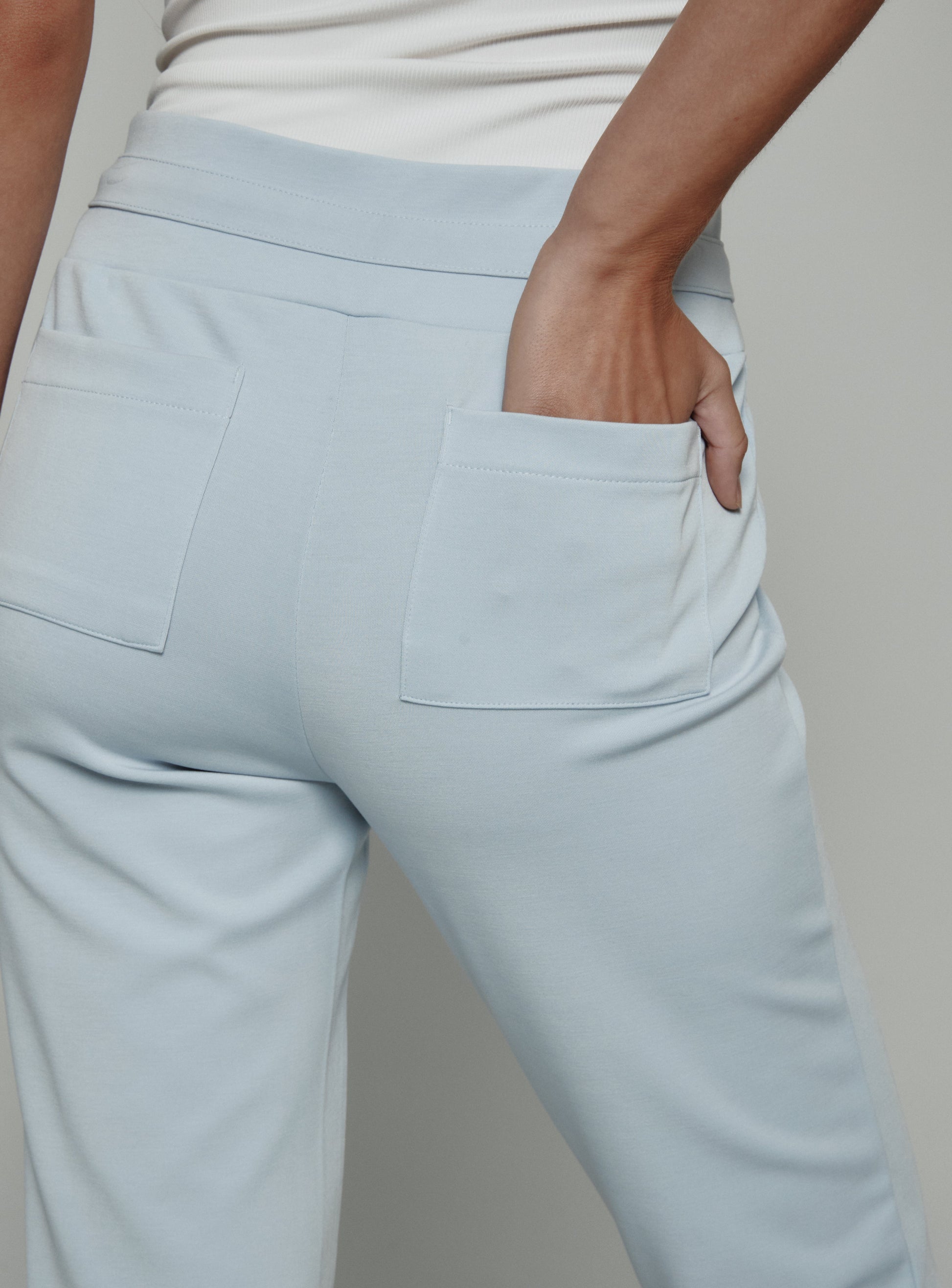 ice-blue-5001