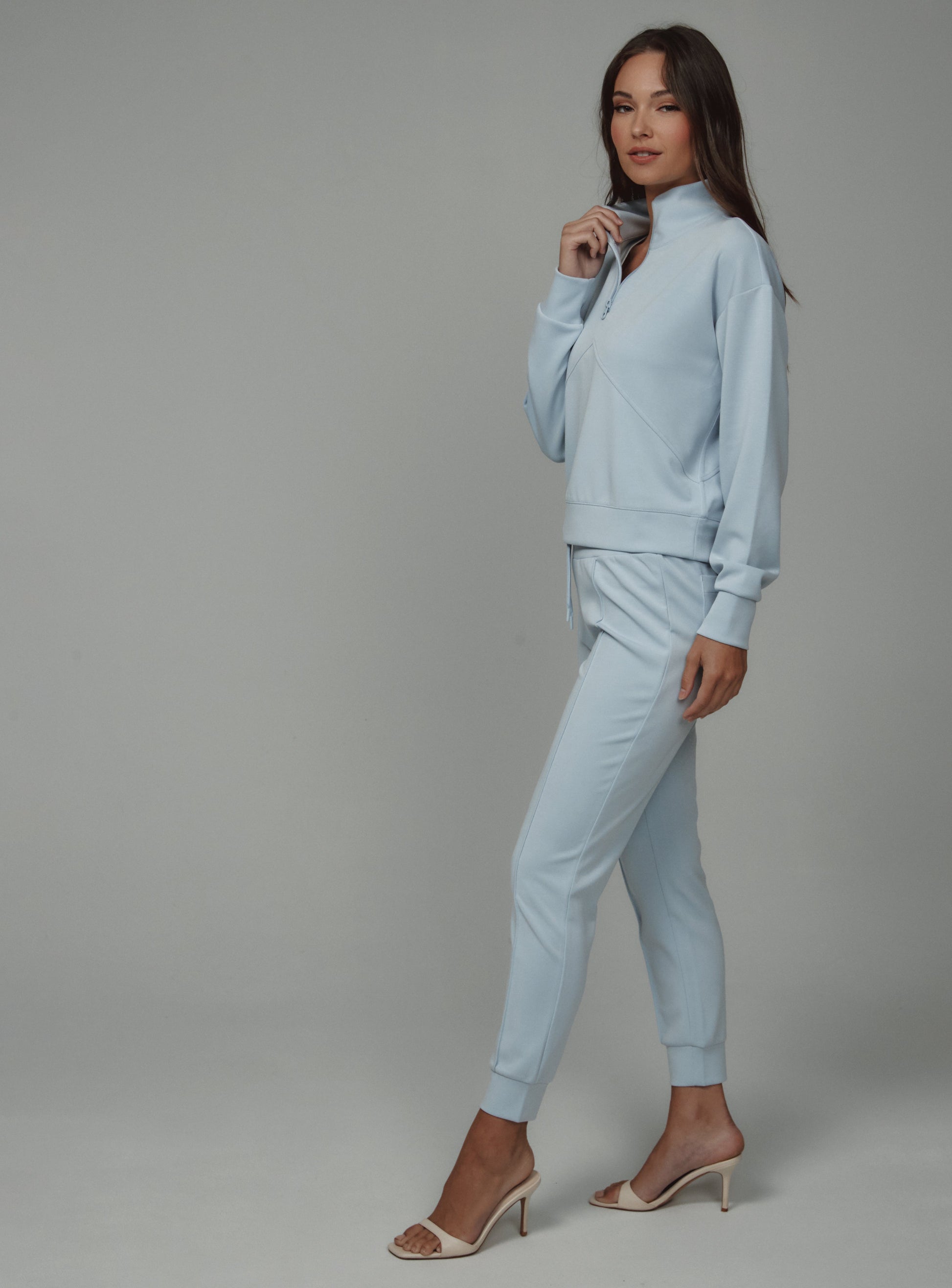 ice-blue-5001