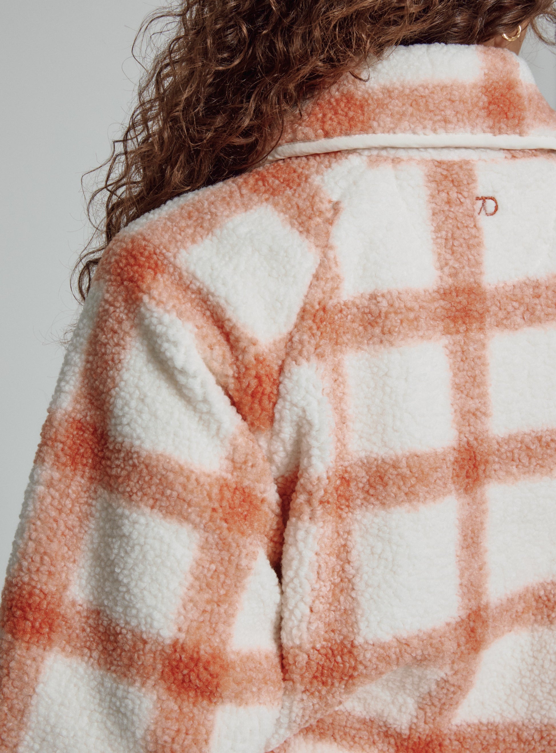 soft-orange-9006