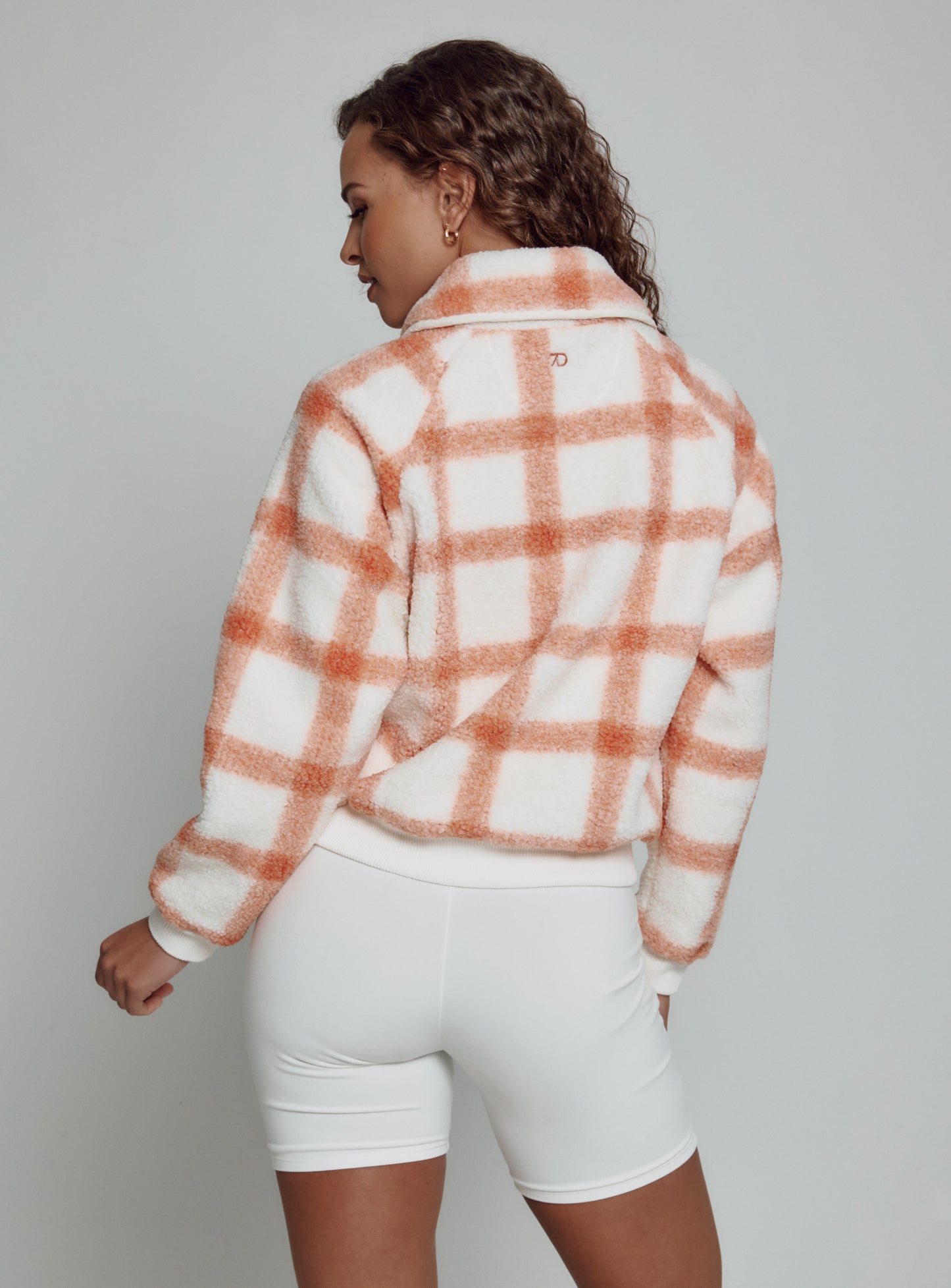 soft-orange-9006