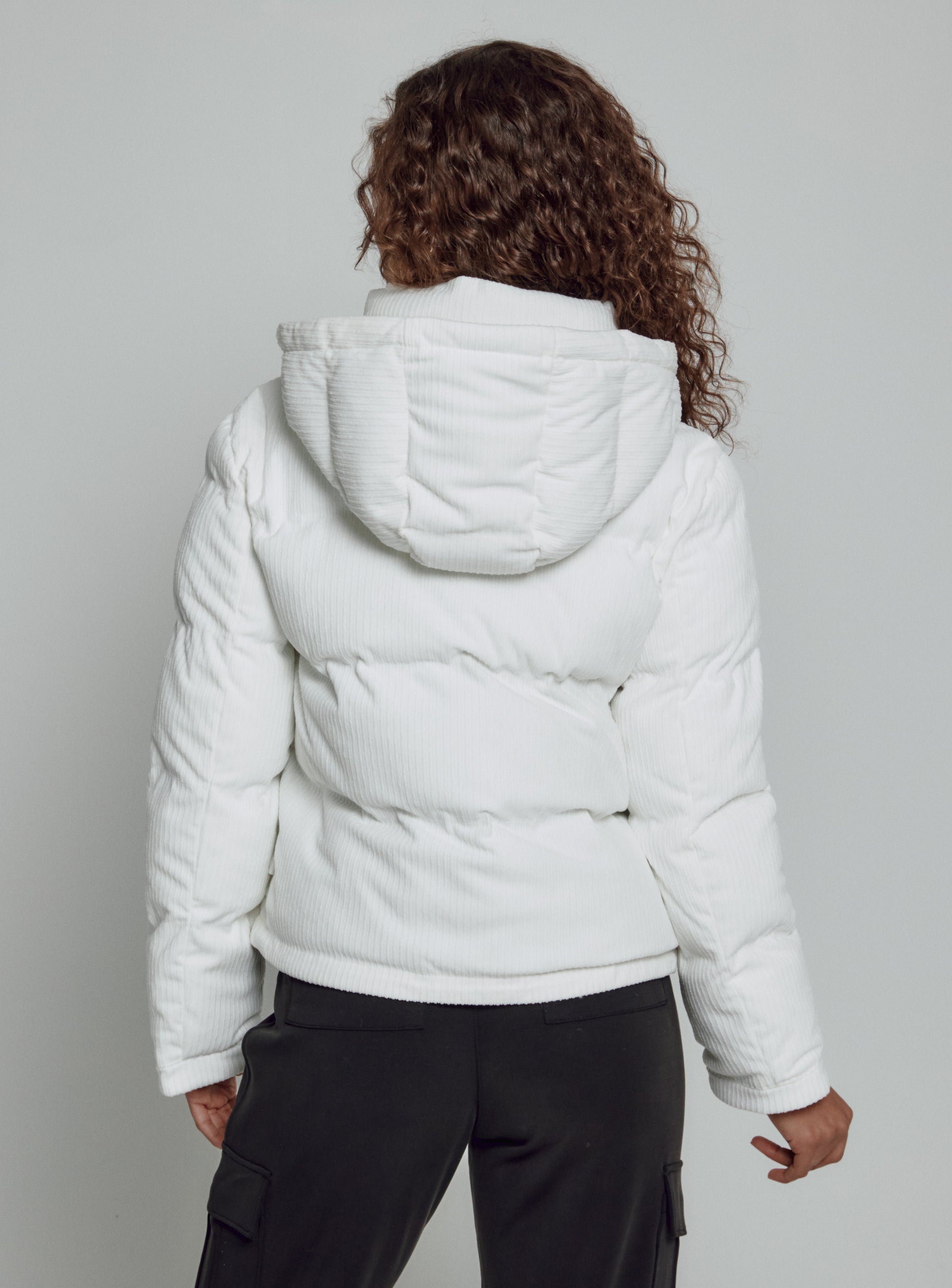 ivory-9027