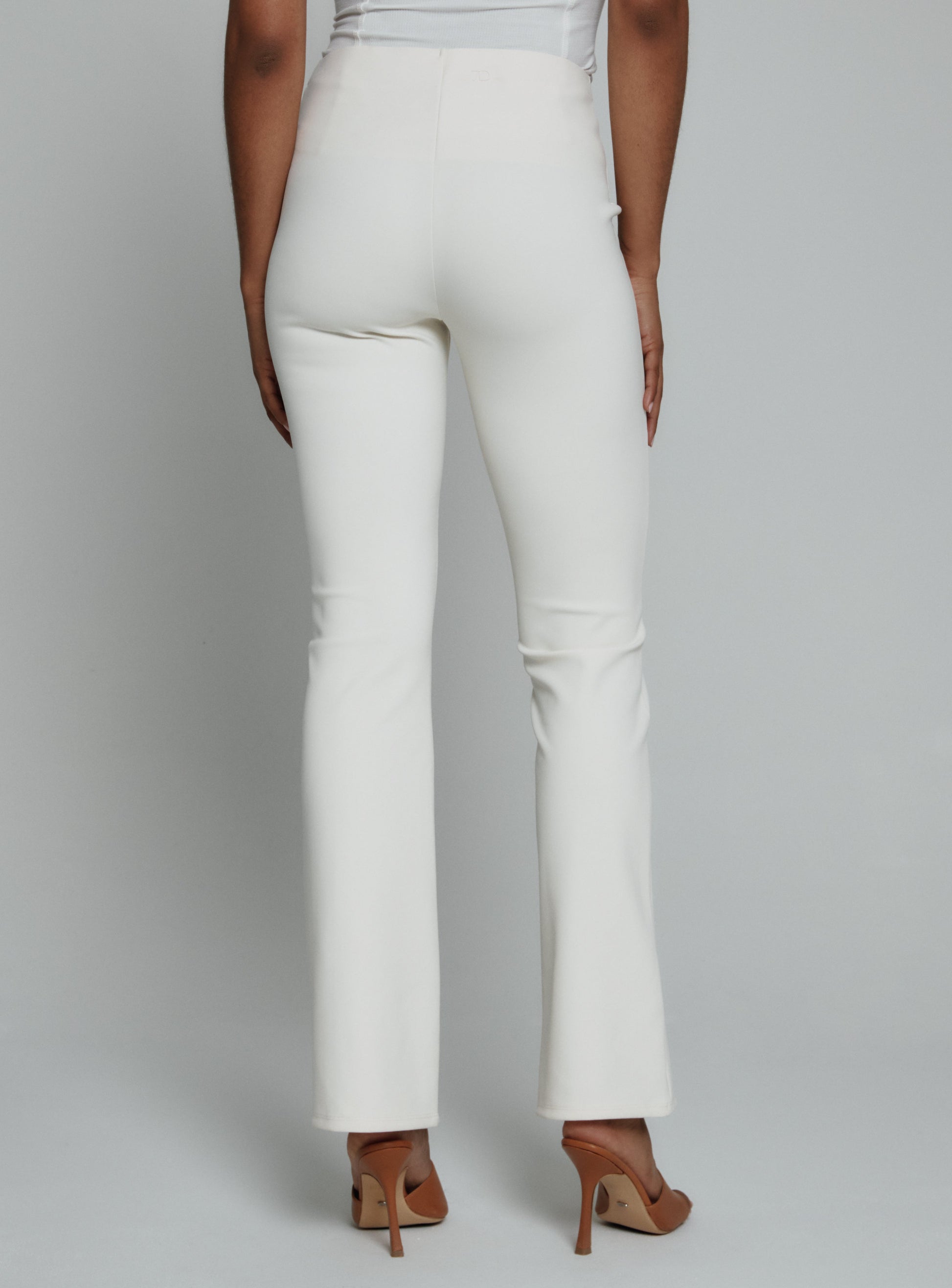 ivory-3001