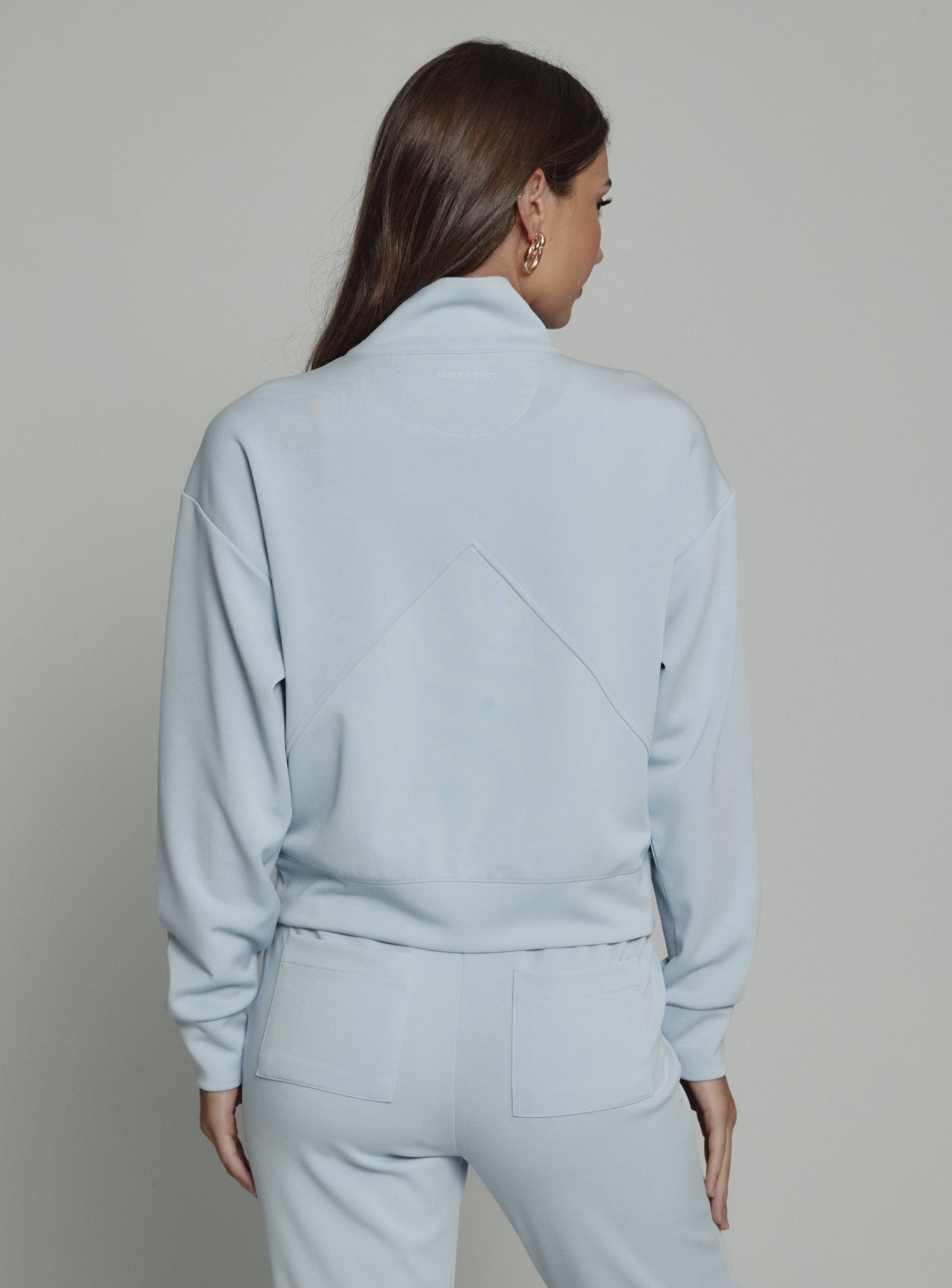 ice-blue-6001
