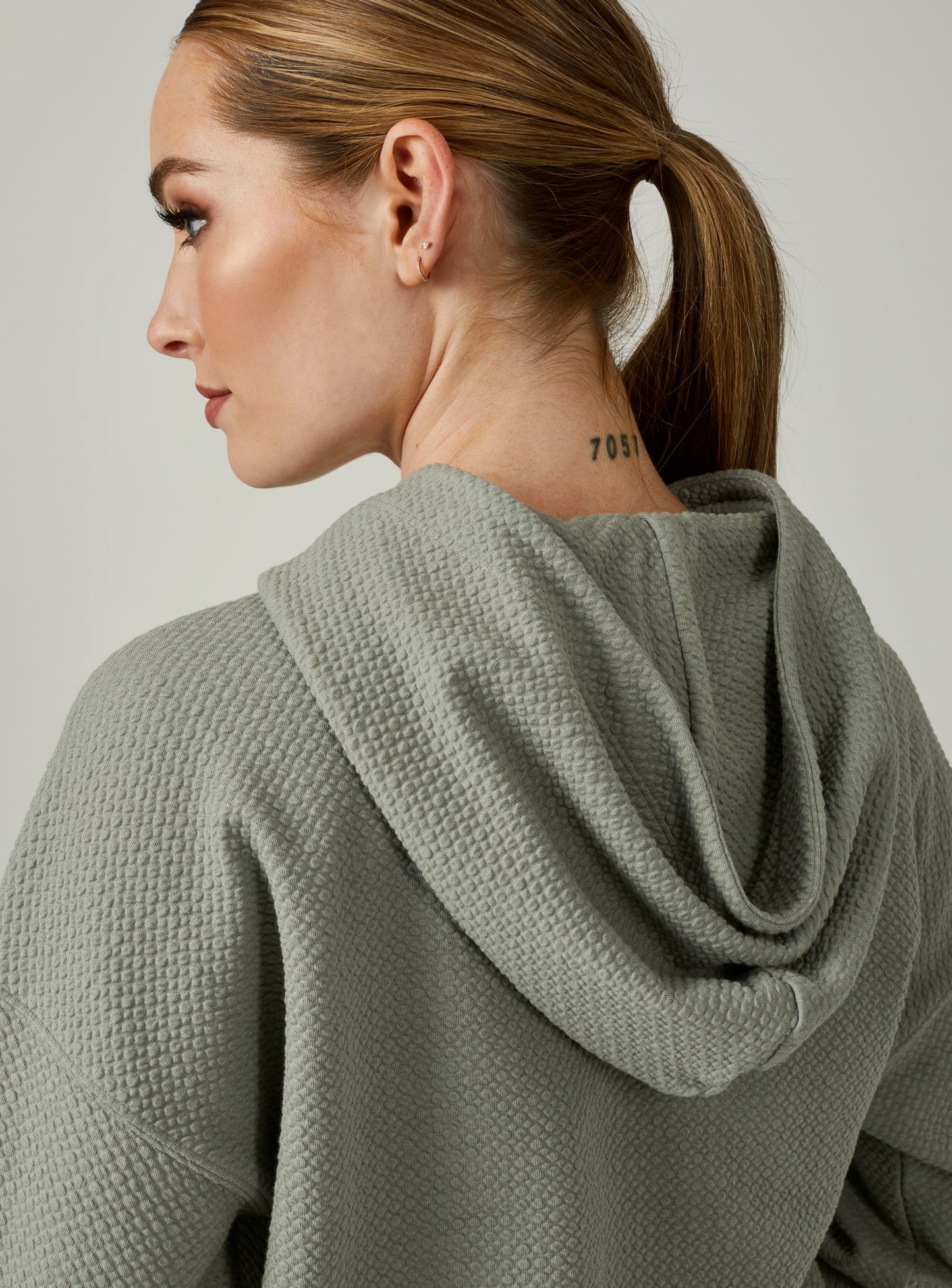 light-sage-4001