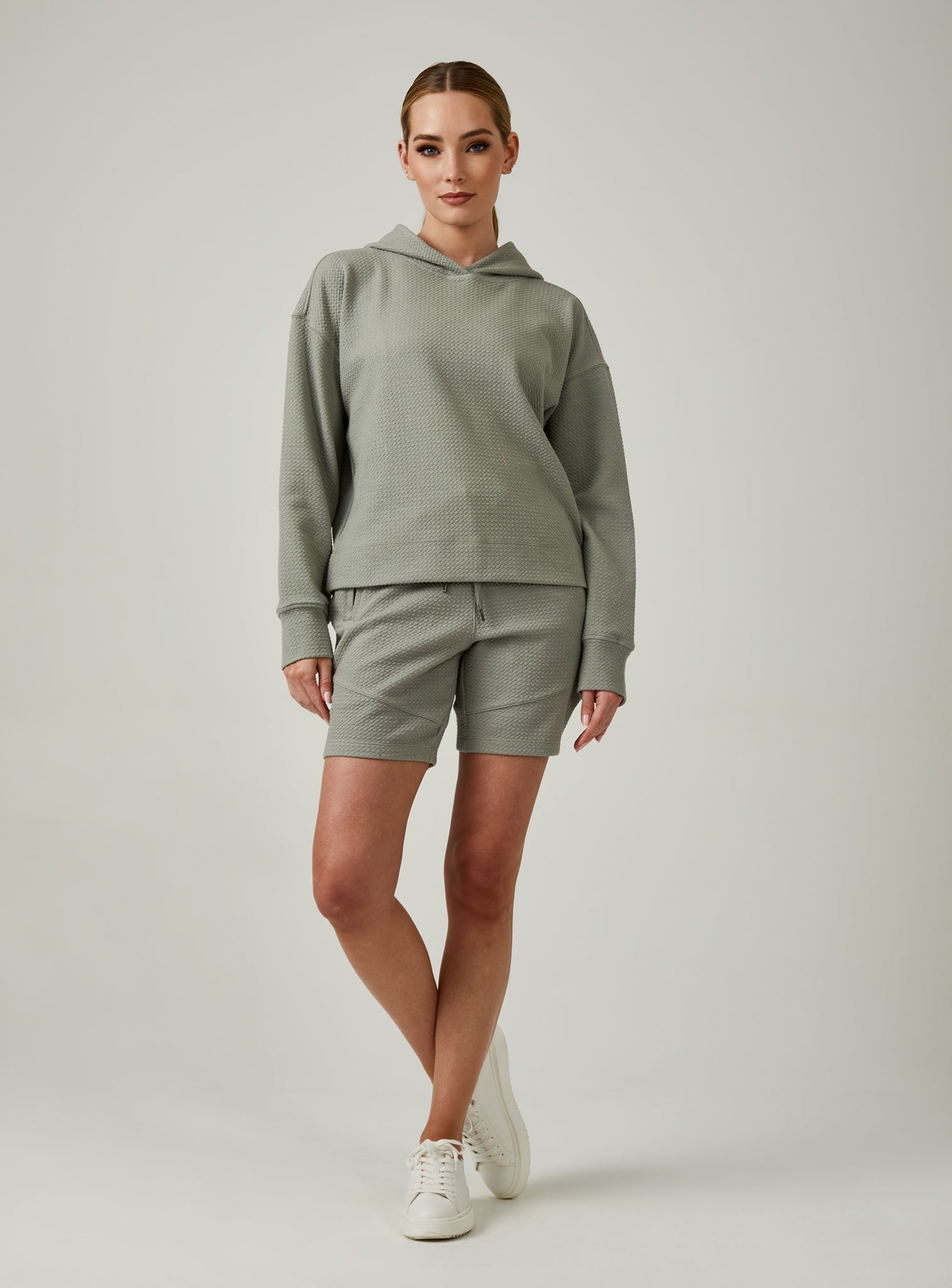 light-sage-4001