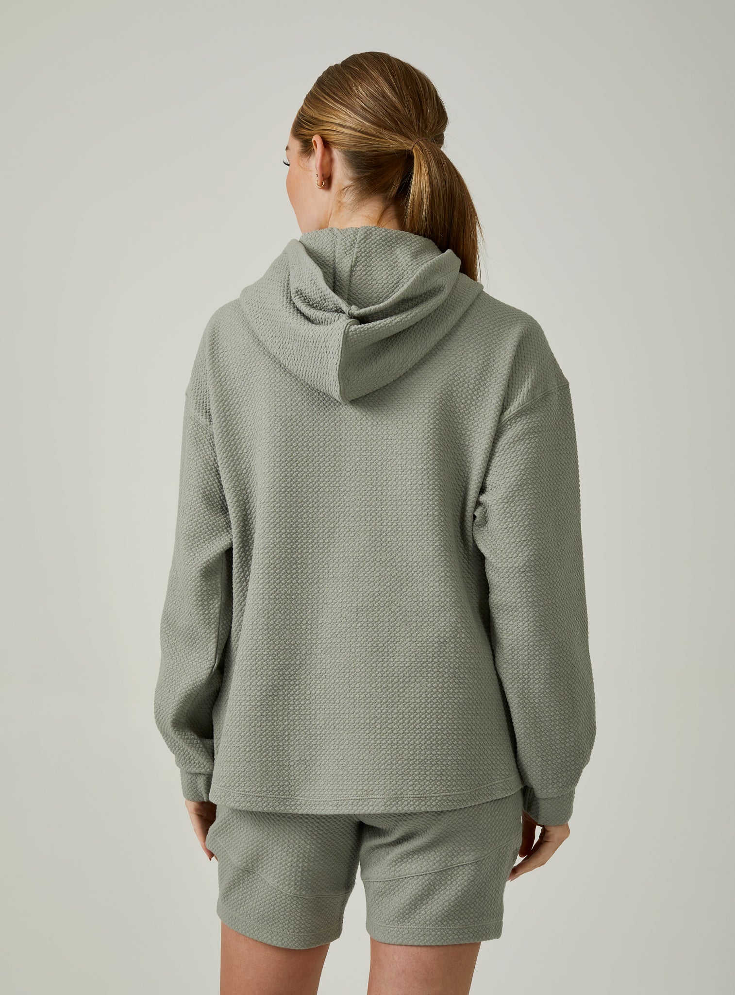 light-sage-4002