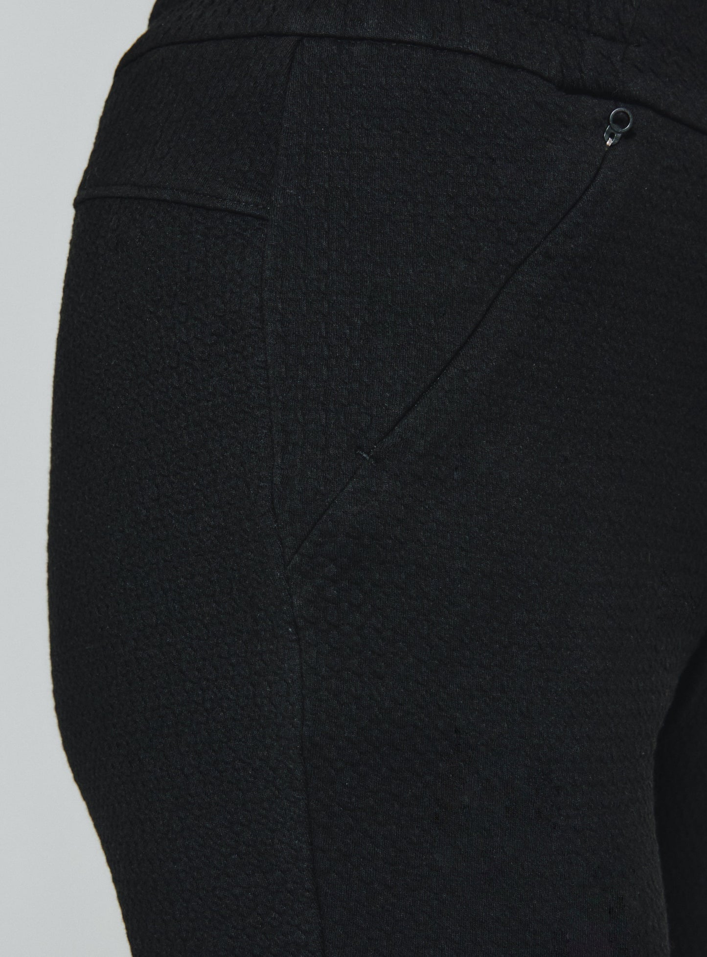black-5001